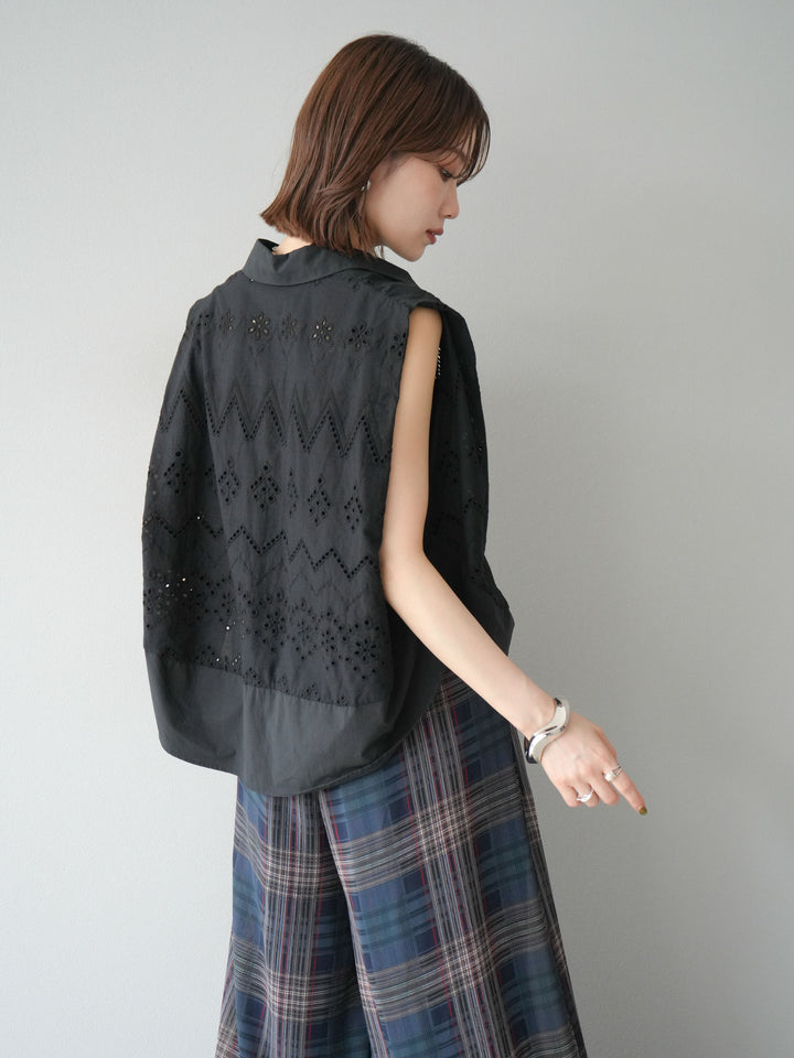 [予約]エンブロイダリーレースタックショルダーブラウス/ブラック