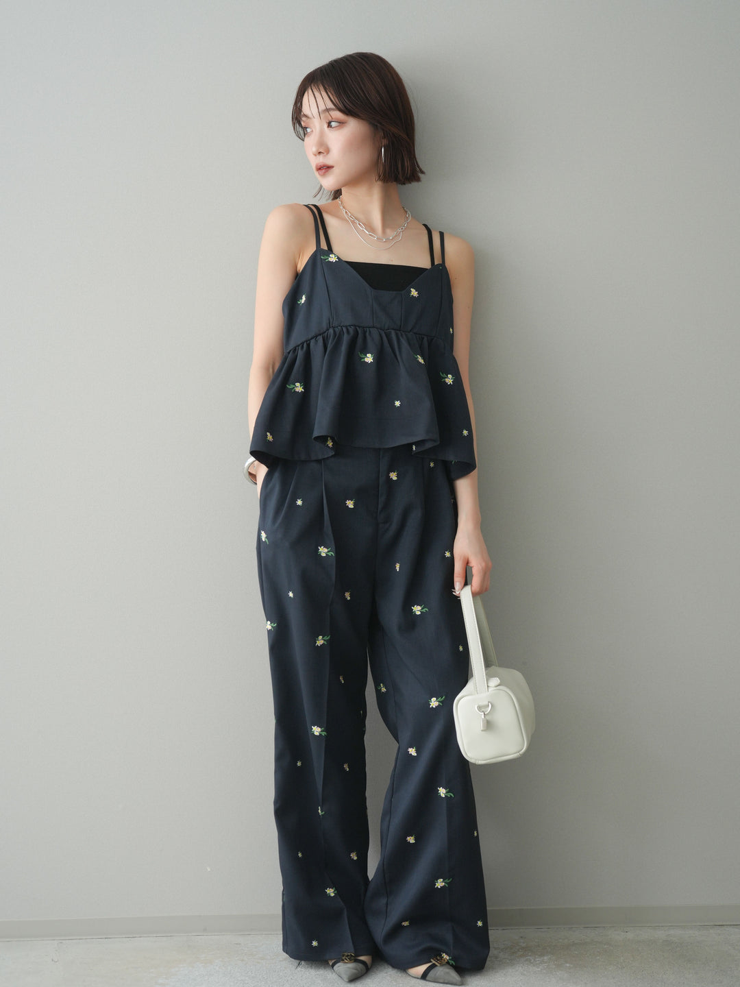 [SET]フラワー刺繍ビスチェ+フラワー刺繍タックパンツ(2set)