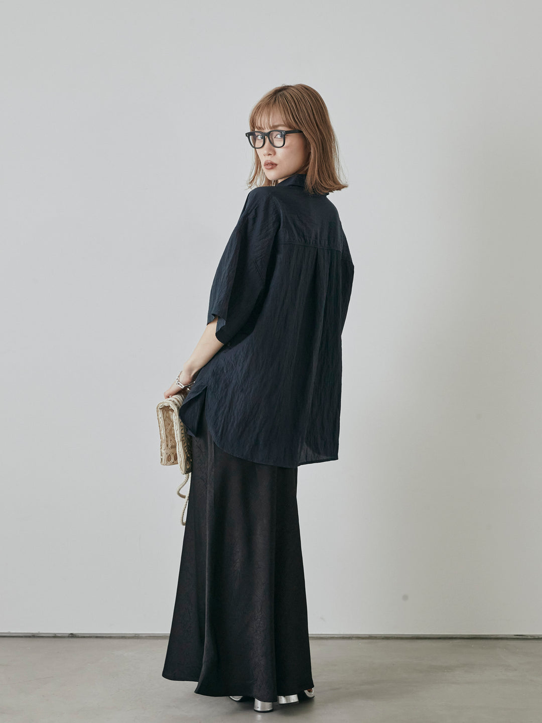 【預購】緞面水洗窄裙/黑色