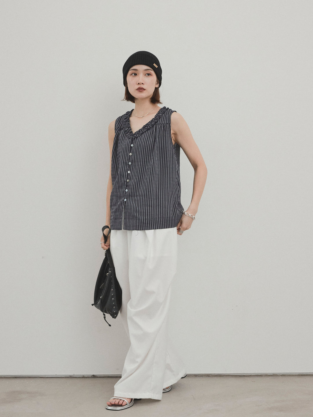 [SET] 條紋荷葉邊上衣 + 附設計環的側褶褲 (2 套)