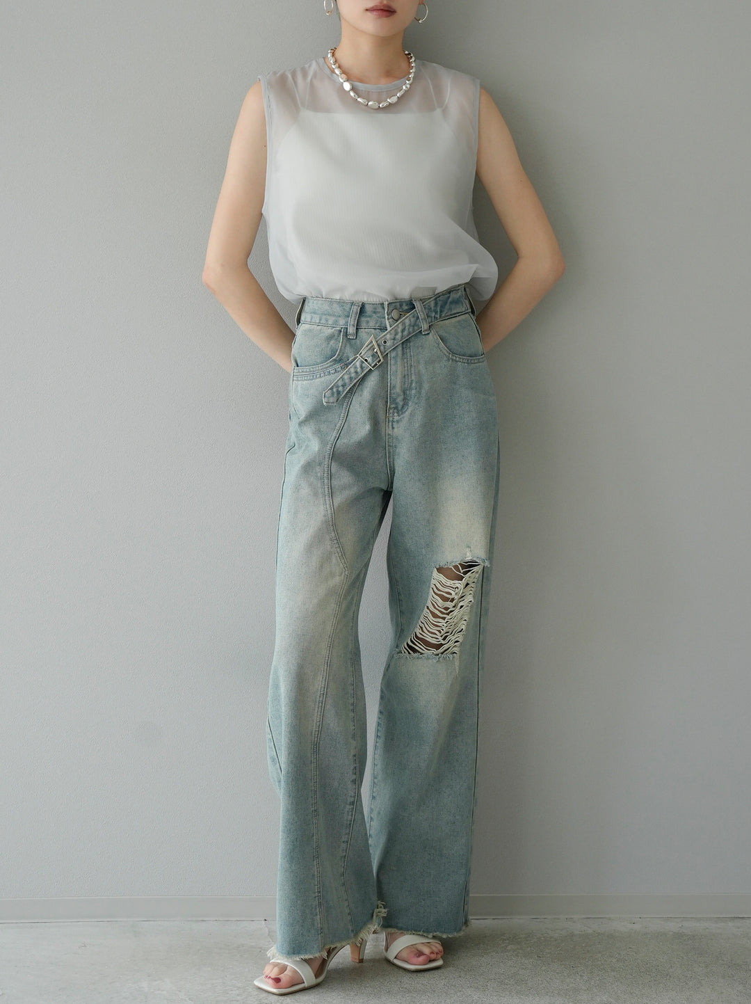 [SET] Organdy sleeveless top + belt asymmetrical damaged denim (2set)