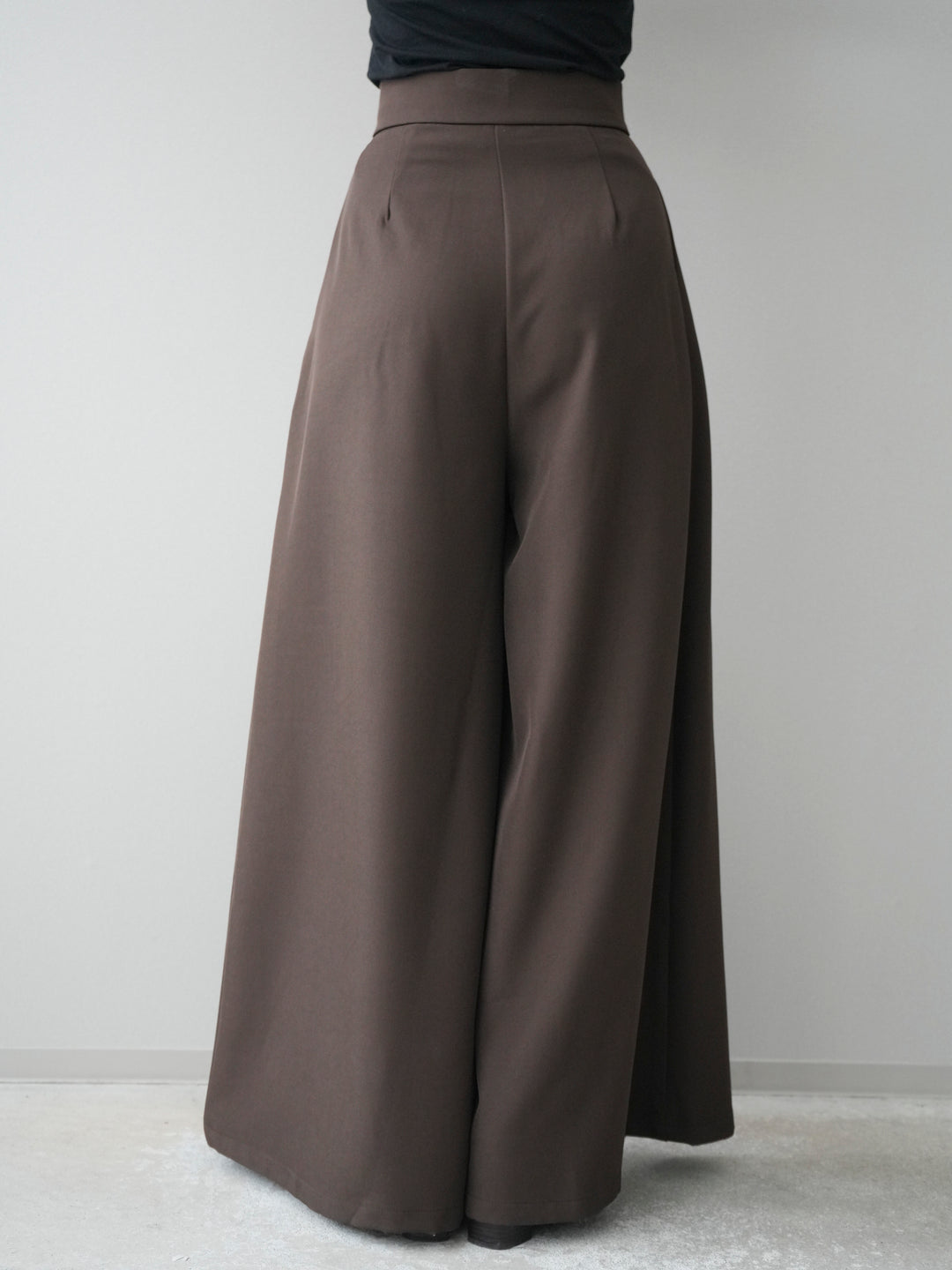 [予約]テープベルトタックバギーパンツ/brown