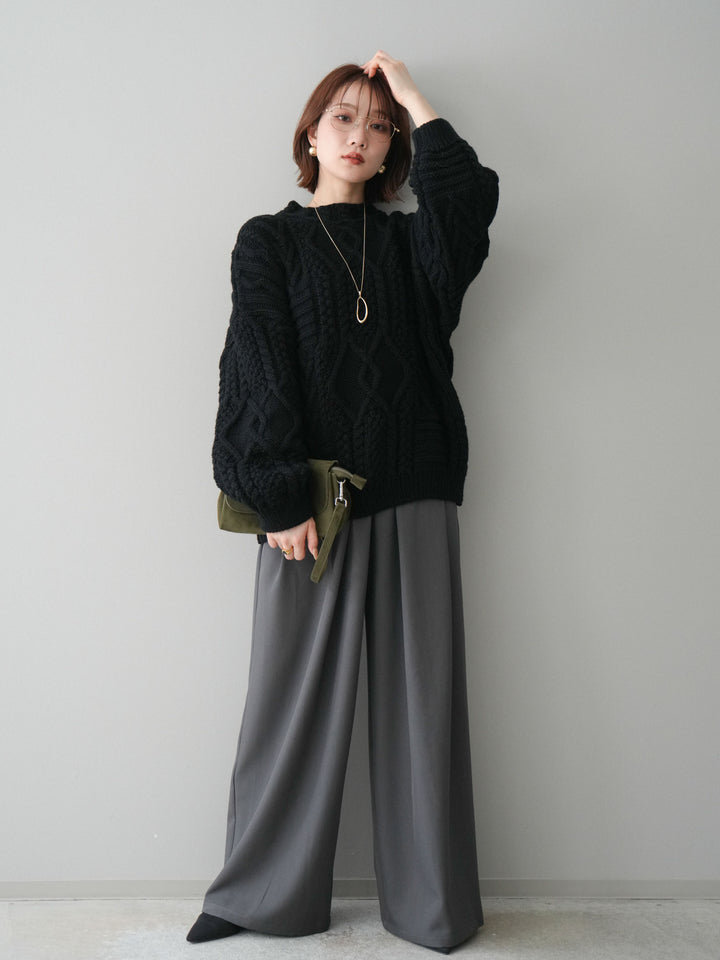 [予約]ケーブル編みモックネックニットプルオーバー/black