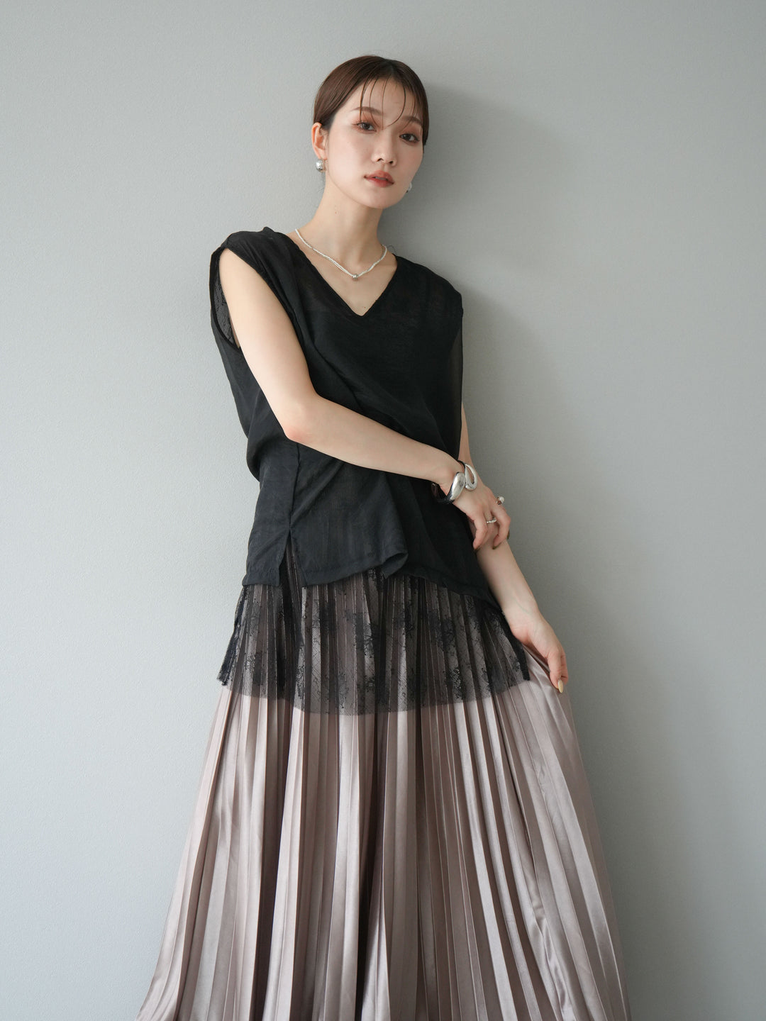 [予約]レースレイヤードオーガンジートップス/ブラック
