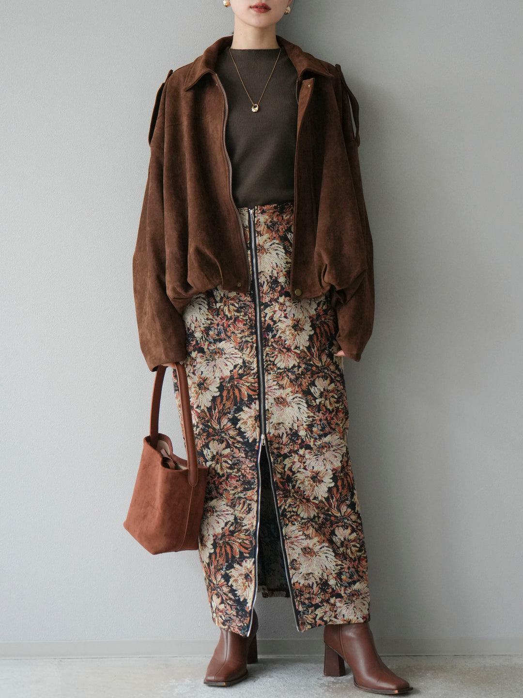 [套裝] 麂皮外套 + 小領法式針織上衣 + 哥布蘭前拉鍊緊身裙（3 套）