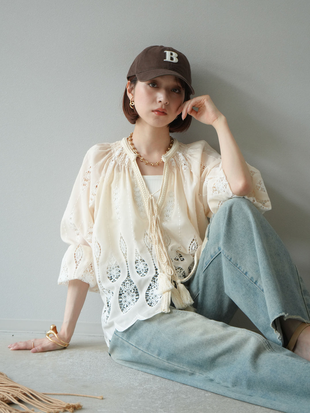 [予約]刺繍デザインブラウス/アイボリー