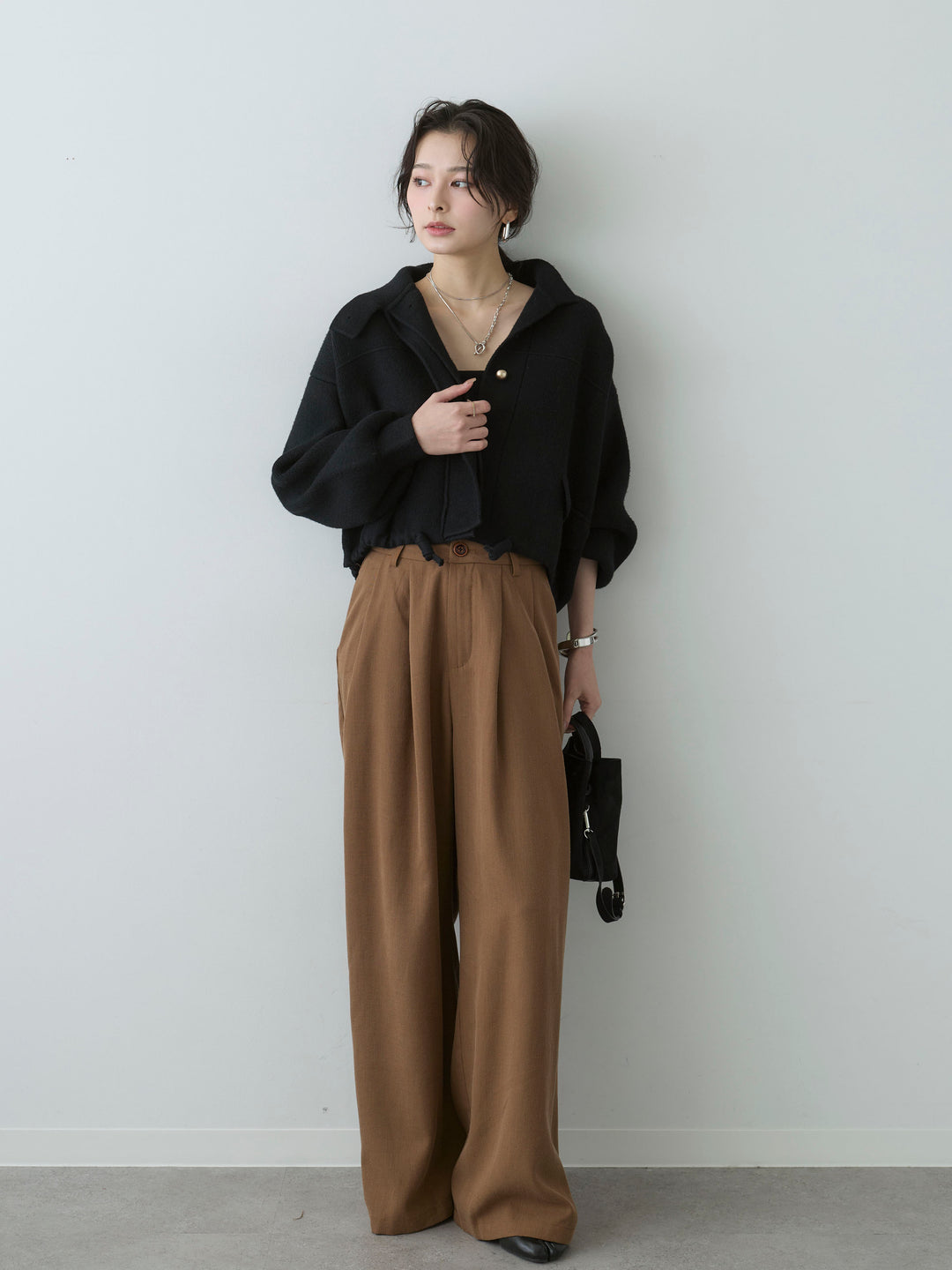[SET]ゴールドボタンニットショートジャケット+ウエストレースドレープワイドパンツ(2set)