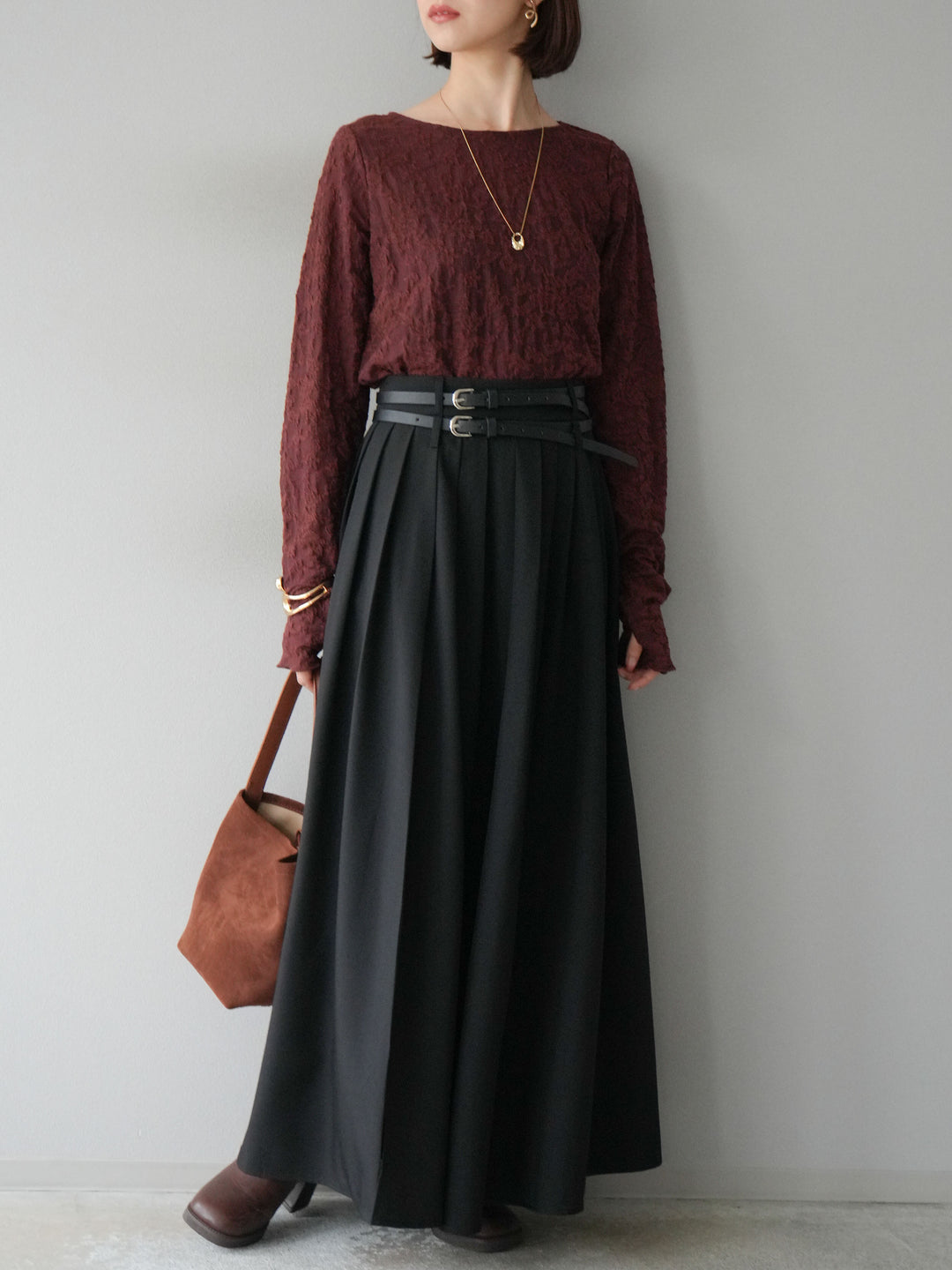 [SET]シアージャガードトップス+エステルプリーツスリットスカート(2set)