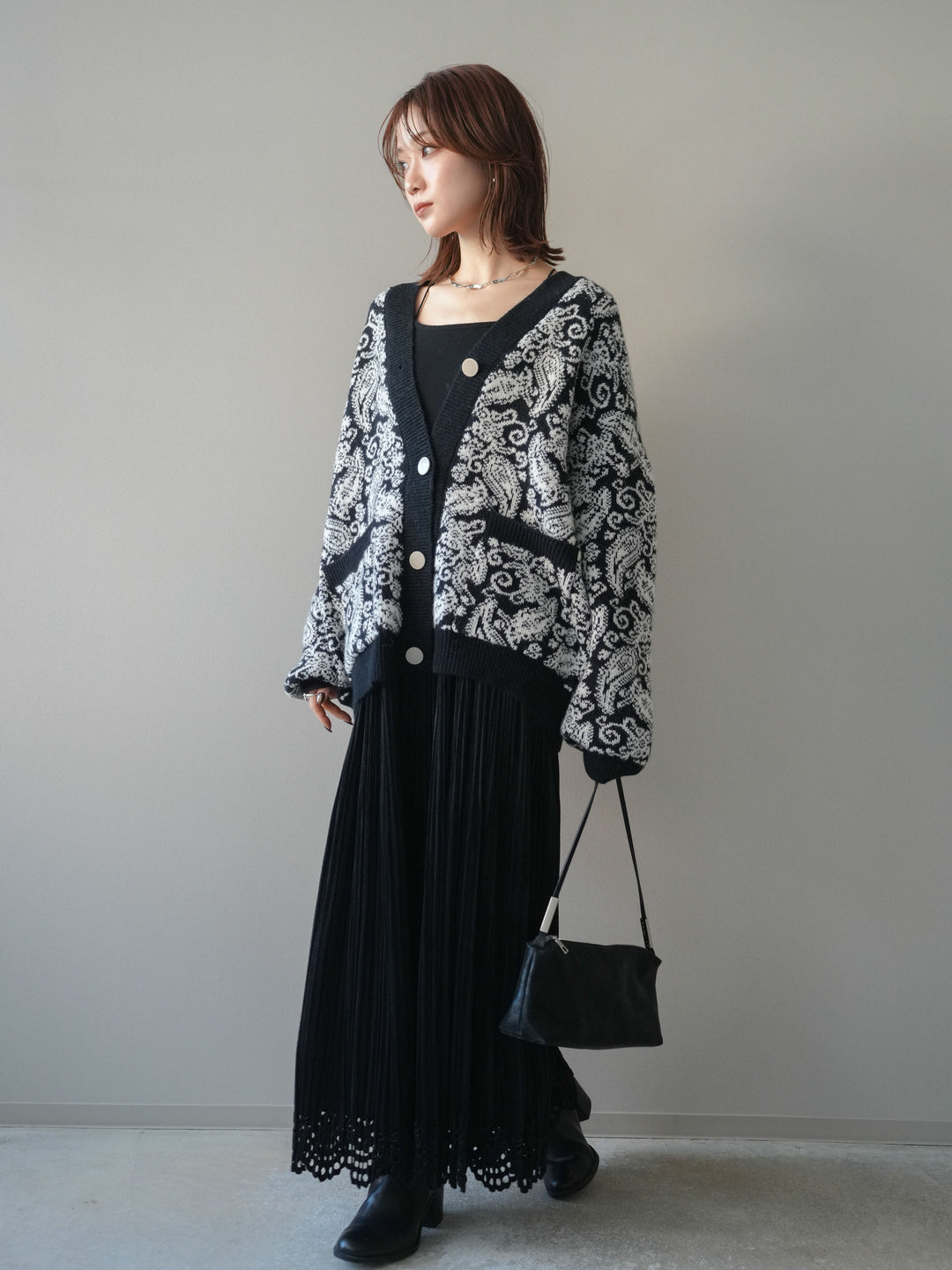 [予約]パンチングデザインスエードプリーツスカート/black