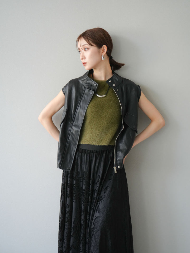 [予約]スリーブレスフェイクレザーブルゾン/ブラック