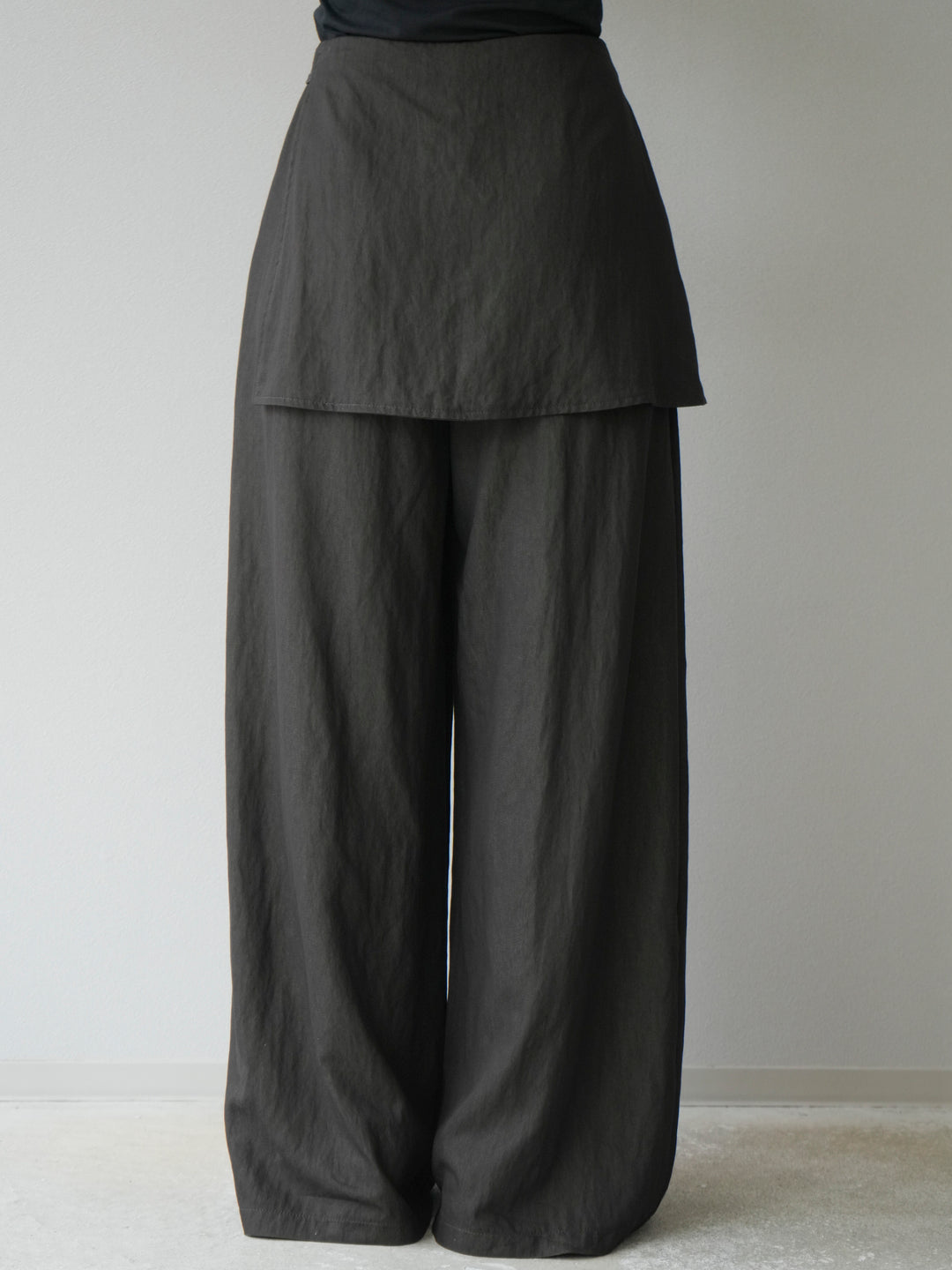 [予約]レイヤードテンセルデニムパンツ/ブラック