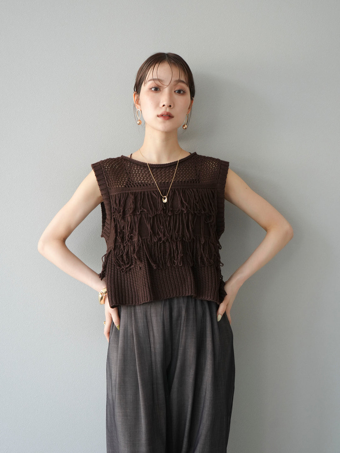 【預購】鏤空流蘇針織上衣/棕色