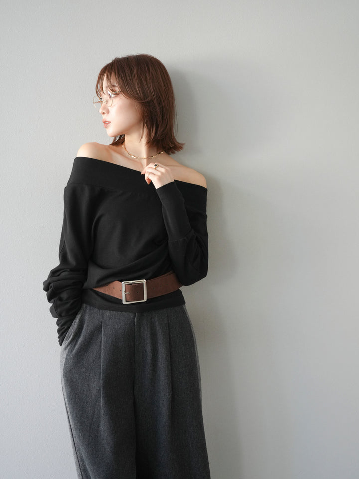 [予約]ベルト付オフショルカットソー/ブラック