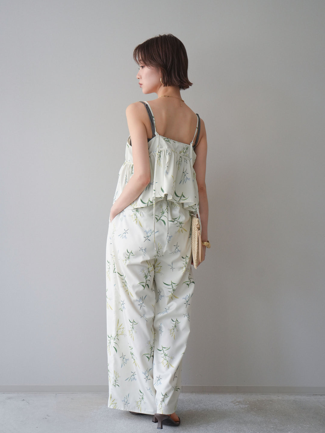 [SET]フラワープリントキャミソール+フラワープリントタックパンツ(2set)