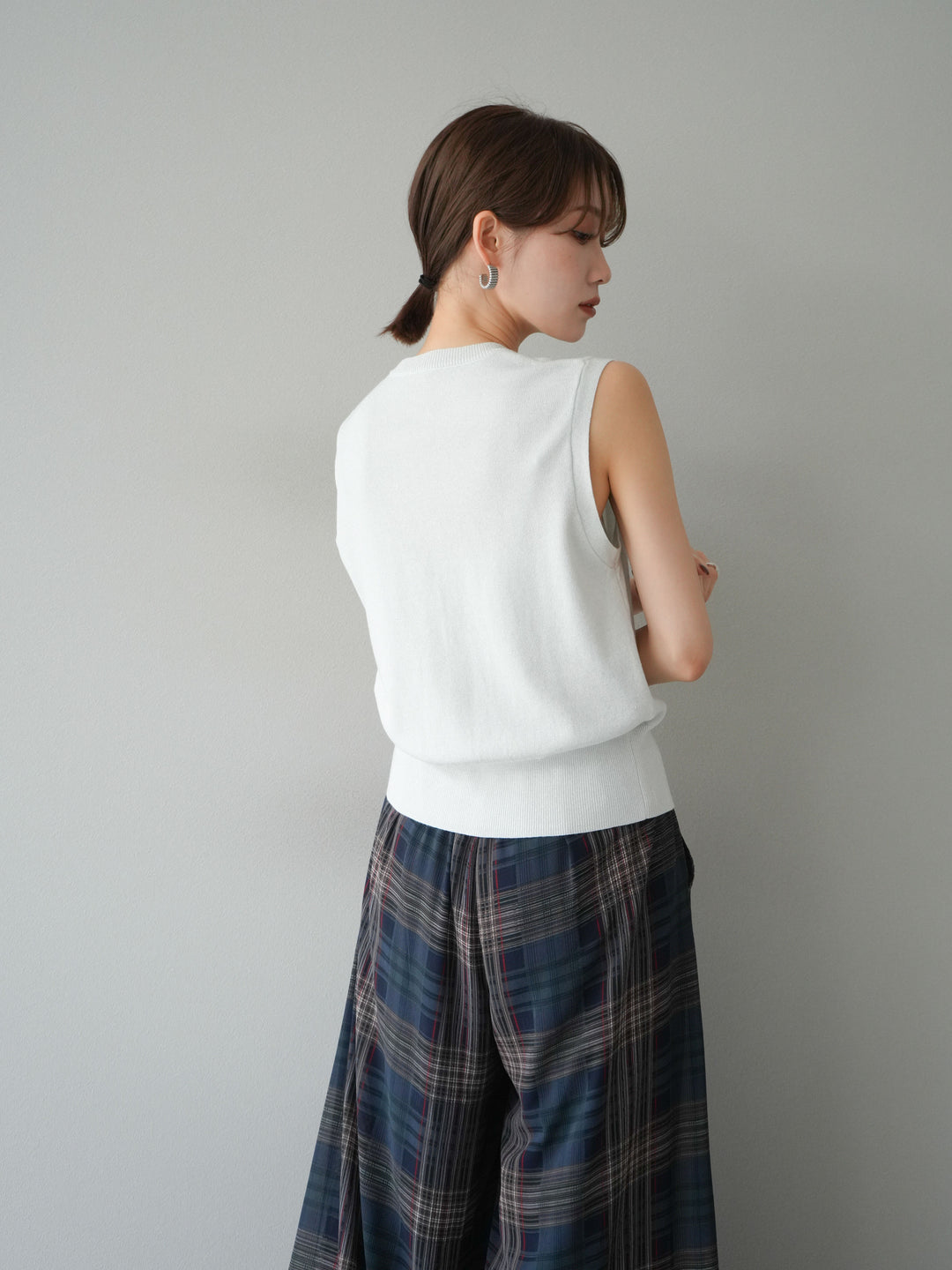 【預購】金銀線針織背心/白色