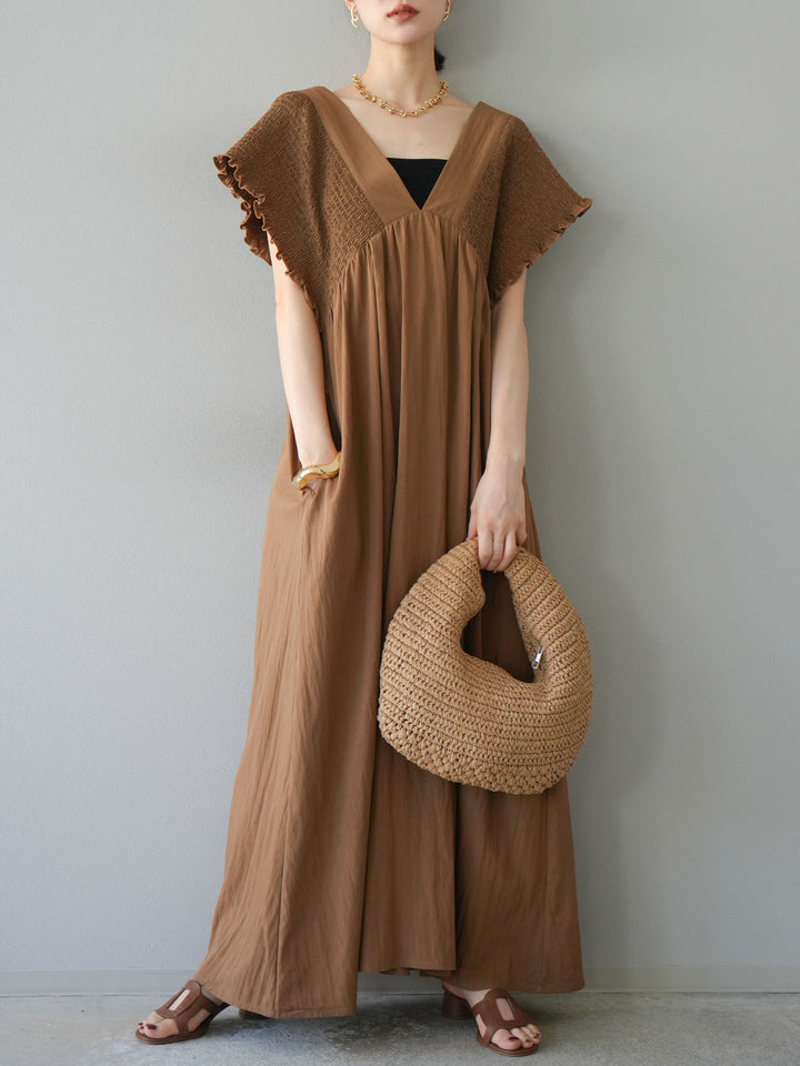 【預購】褶皺V領洋裝/米色