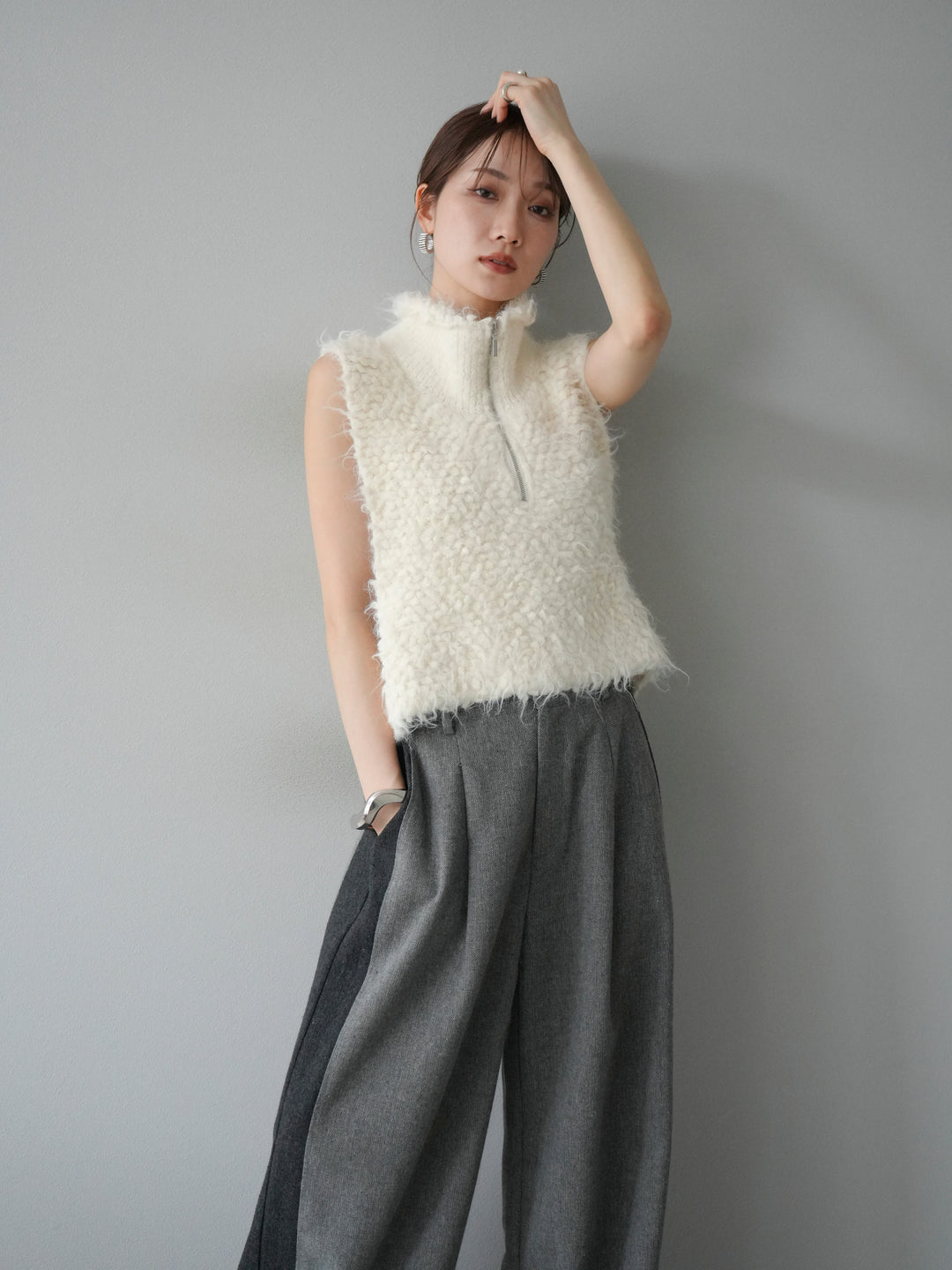 [予約]メランジブークレハーフジップニットベスト/アイボリー