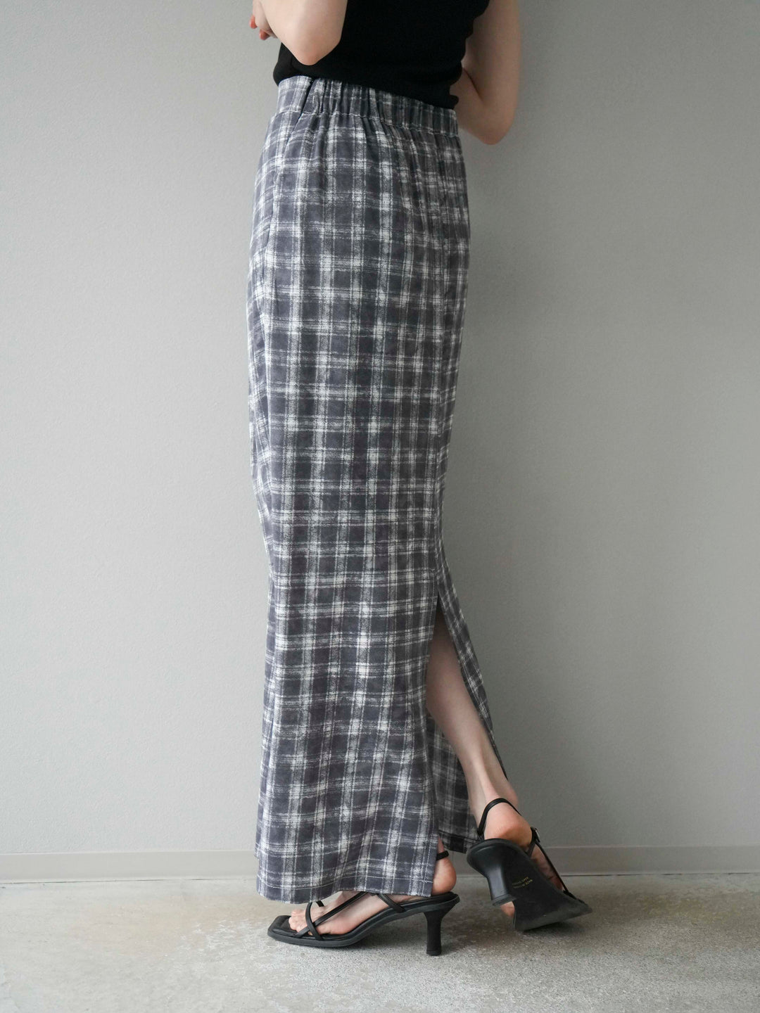 [予約]チェックプリントタックIラインスカート/グレー