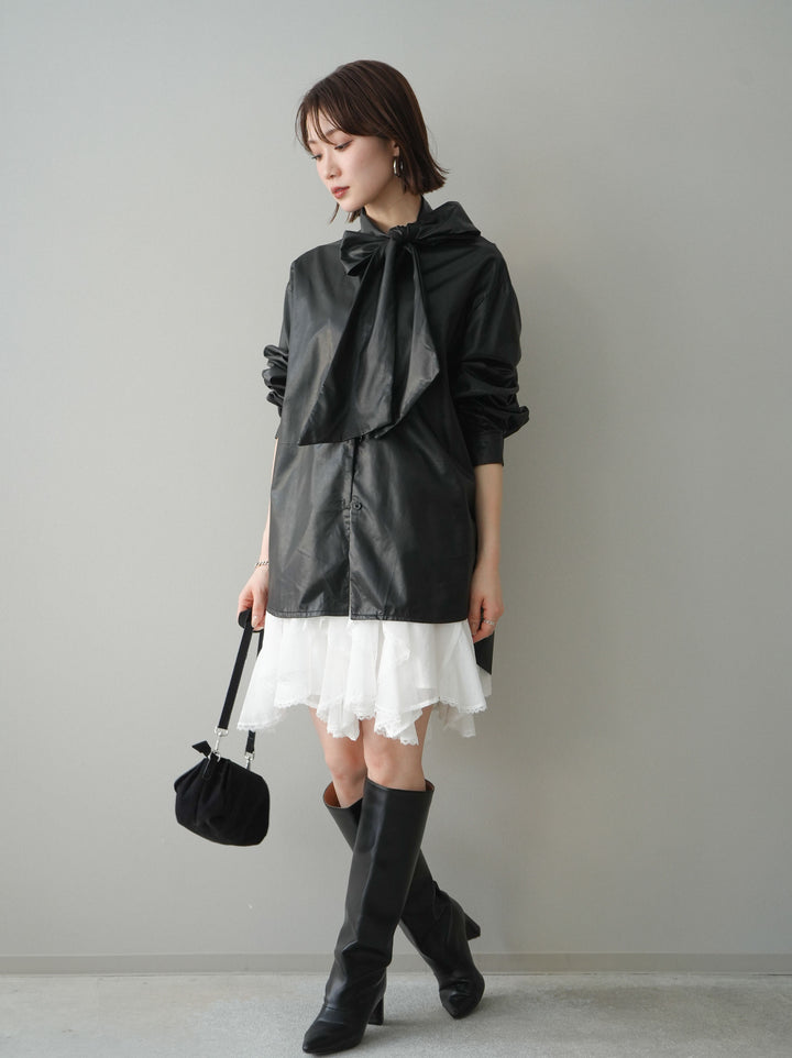 [SET]フェイクレザーボウタイブラウス+ラッフルレースミニスカート(2set)