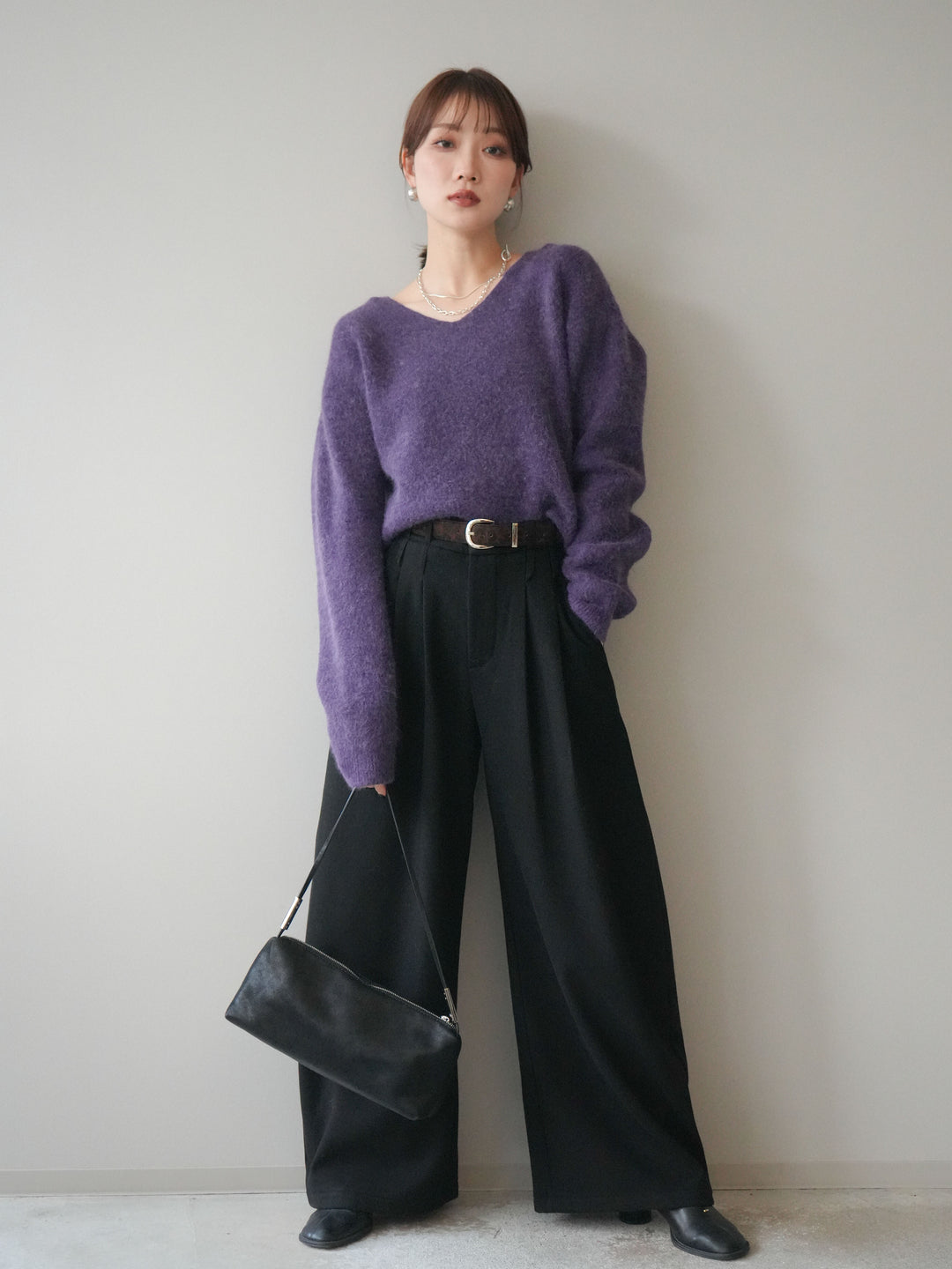 [SET]シュシュ付きアンゴラタッチVネックニットプルオーバー+選べるアクセセット(2set)