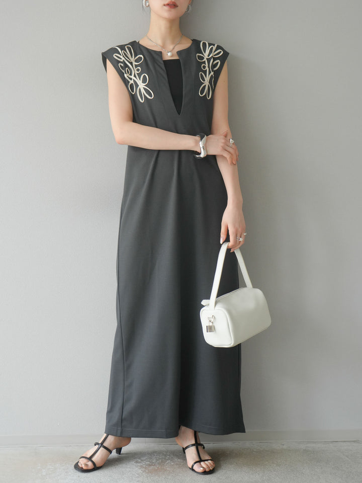 [予約]ライトポンチコード刺繍ワンピース/チャコール