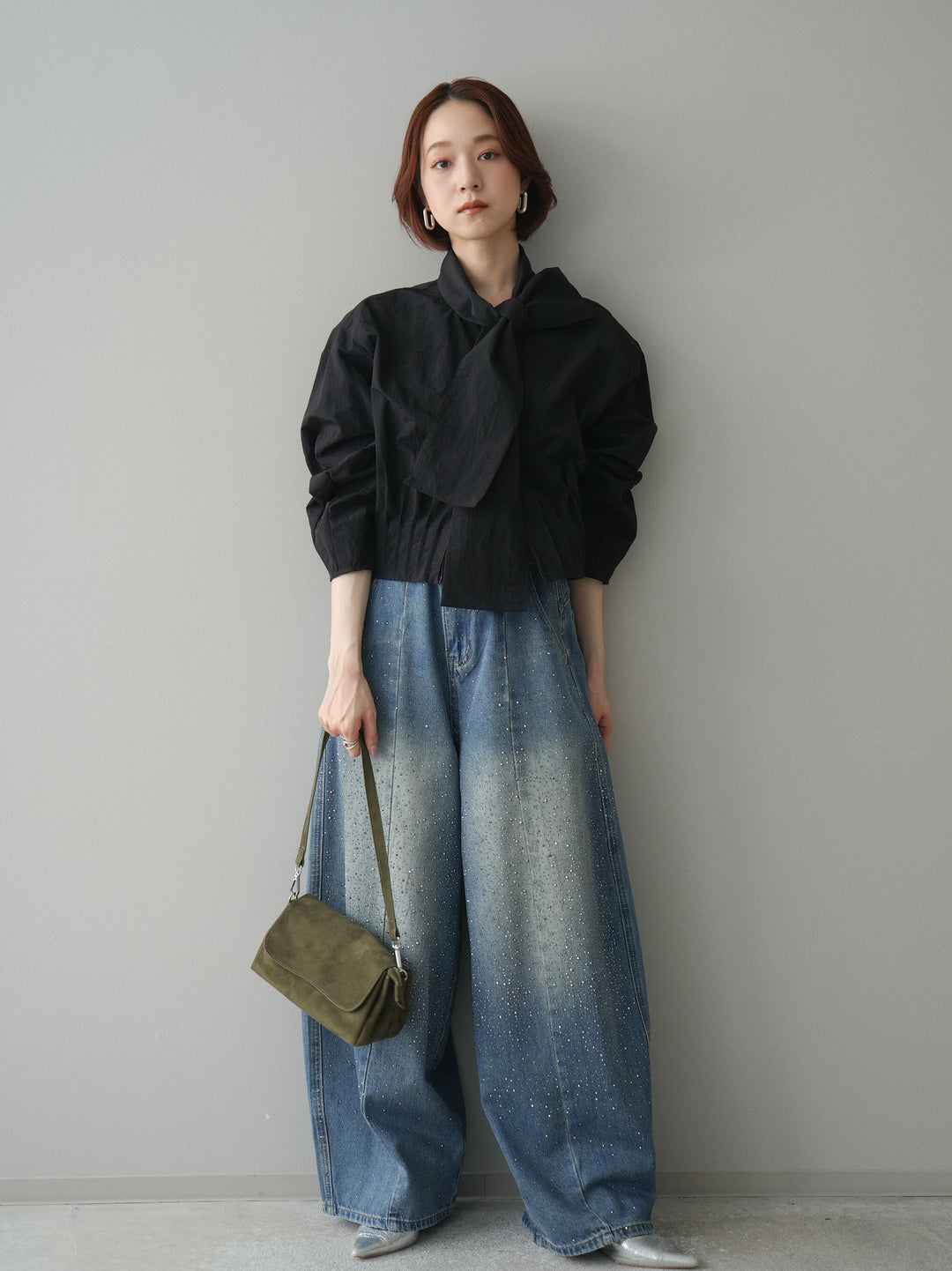 [SET]ボウタイ裾プリーツライトジャケット+フロントビジューカーブデニムパンツ(2set)