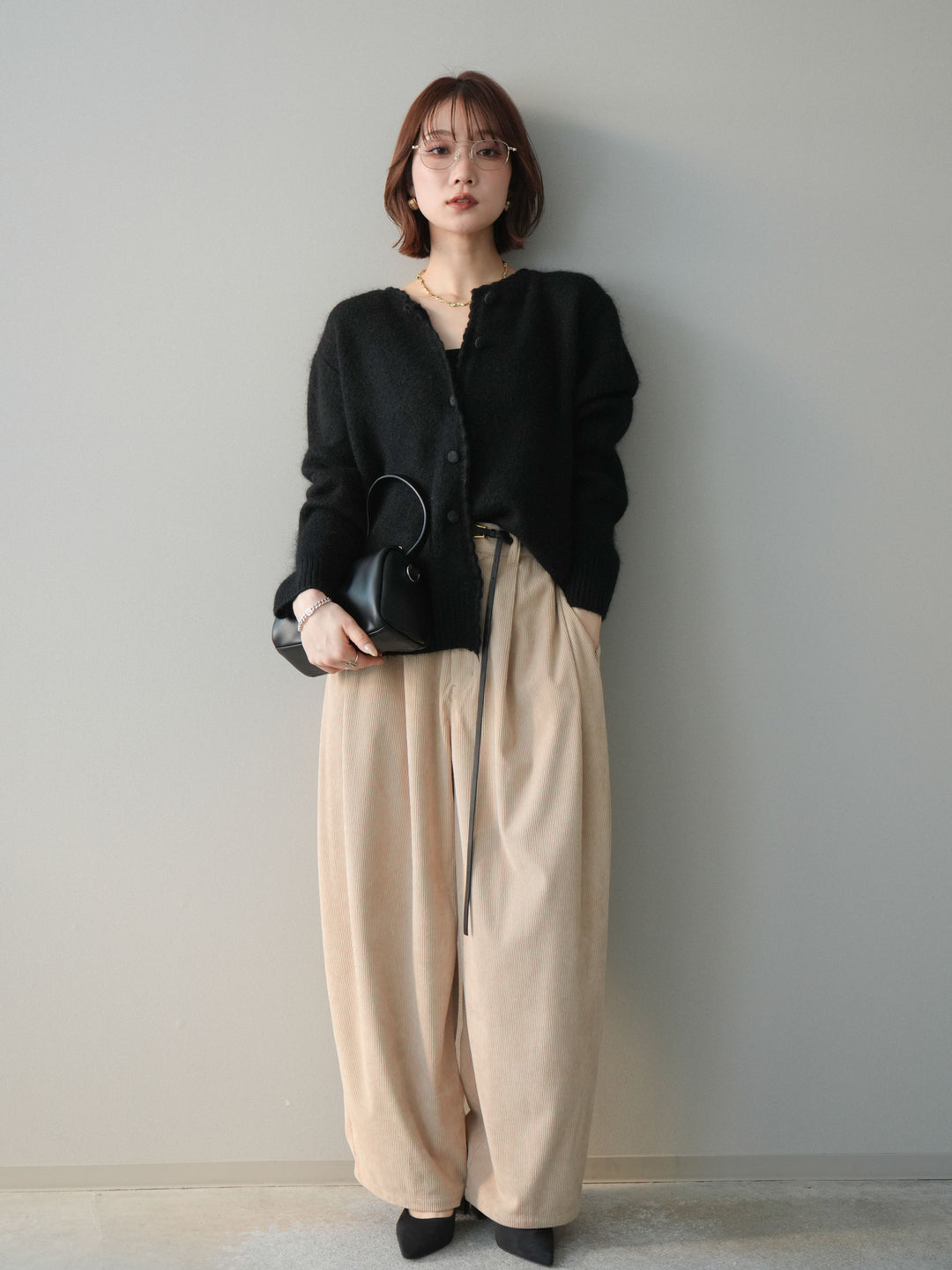 [SET]くるみボタンニットカーディガン+コーデュロイサイドタックコクーンパンツ(2set)