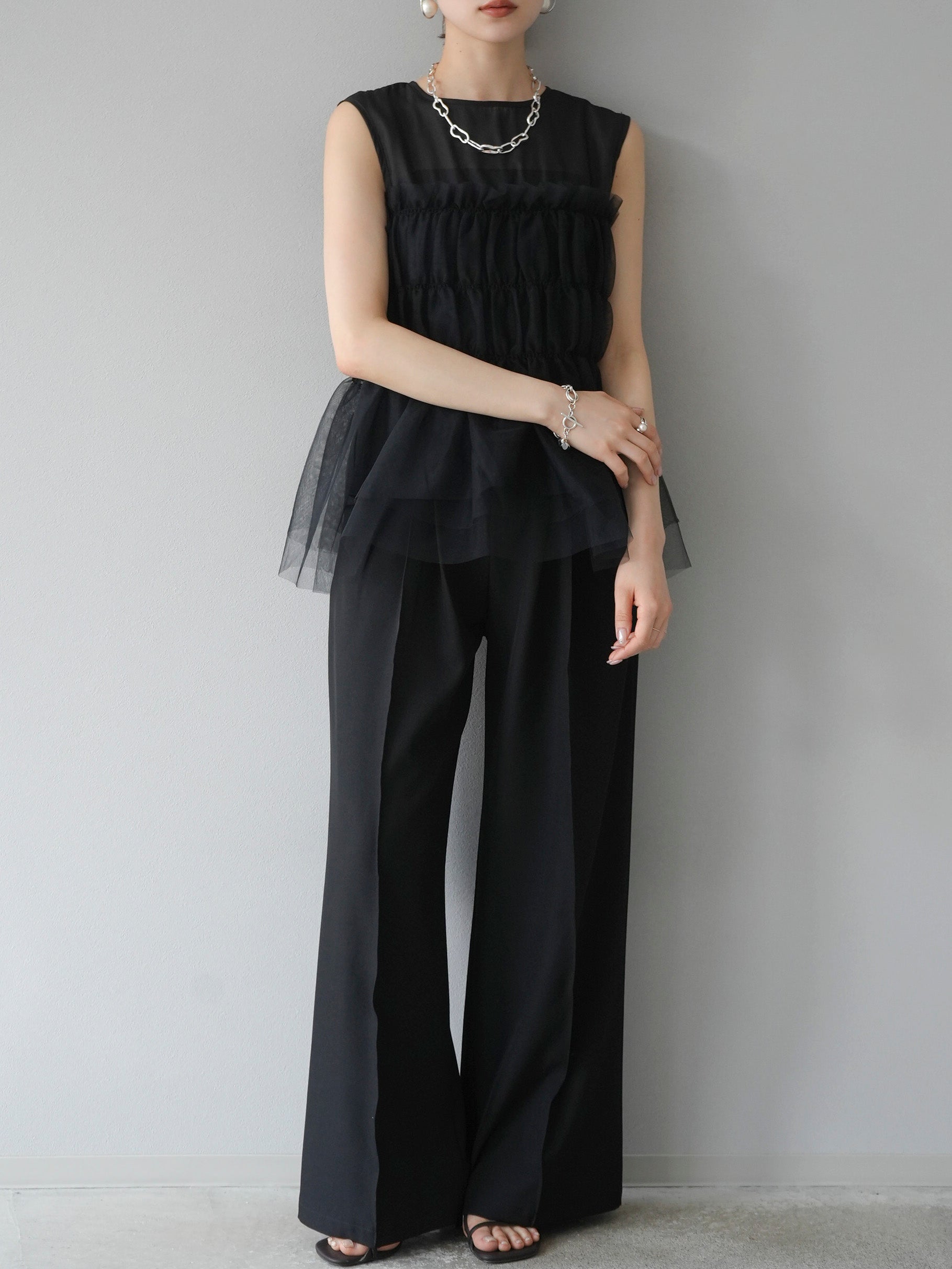 Theory ブラック ノースリーブ トップス Theory ブラック ノースリーブ トップス Theory ブラック