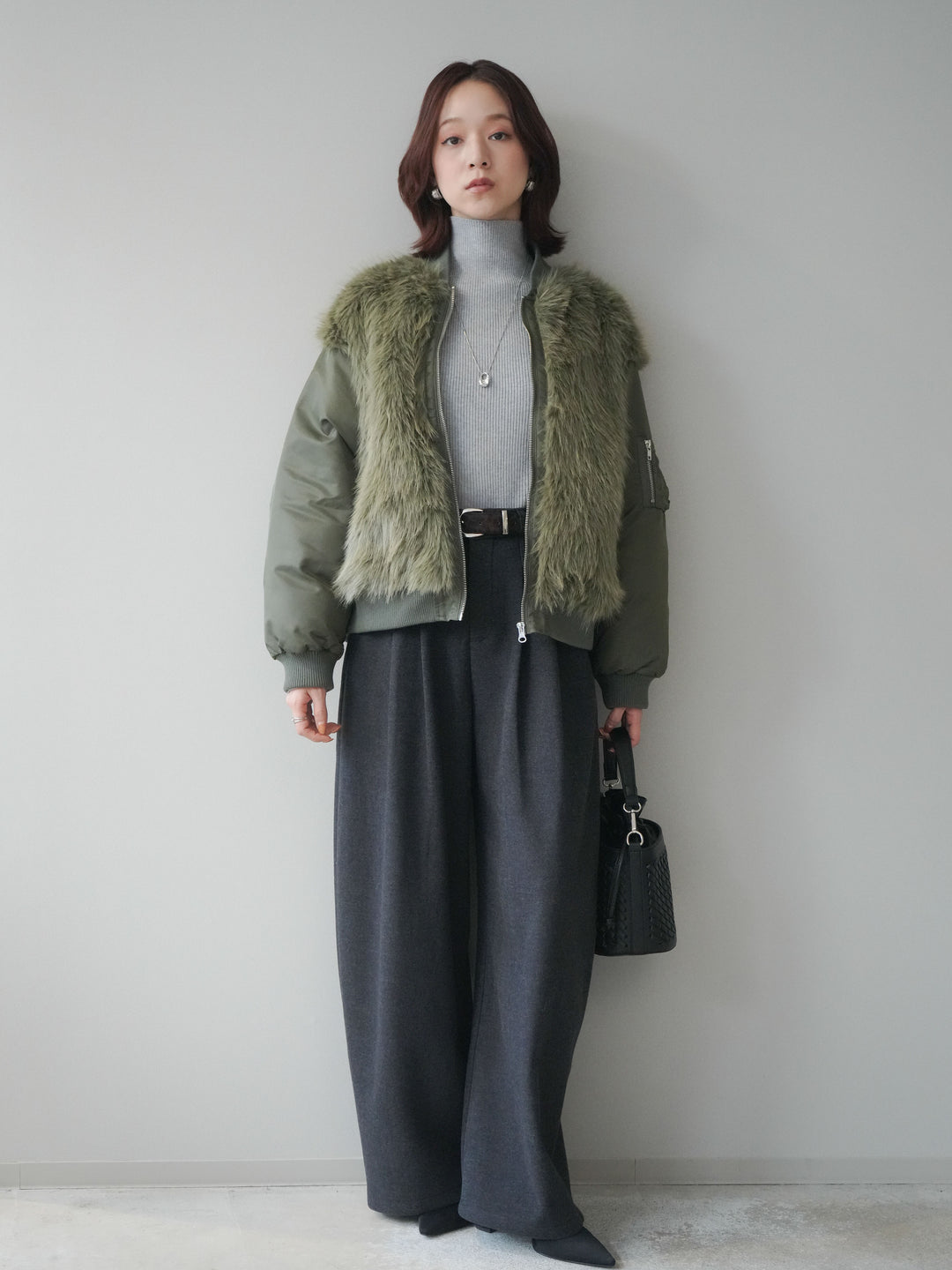 [予約]アニマル柄ベルト付きウールタッチワイドパンツ/charcoal