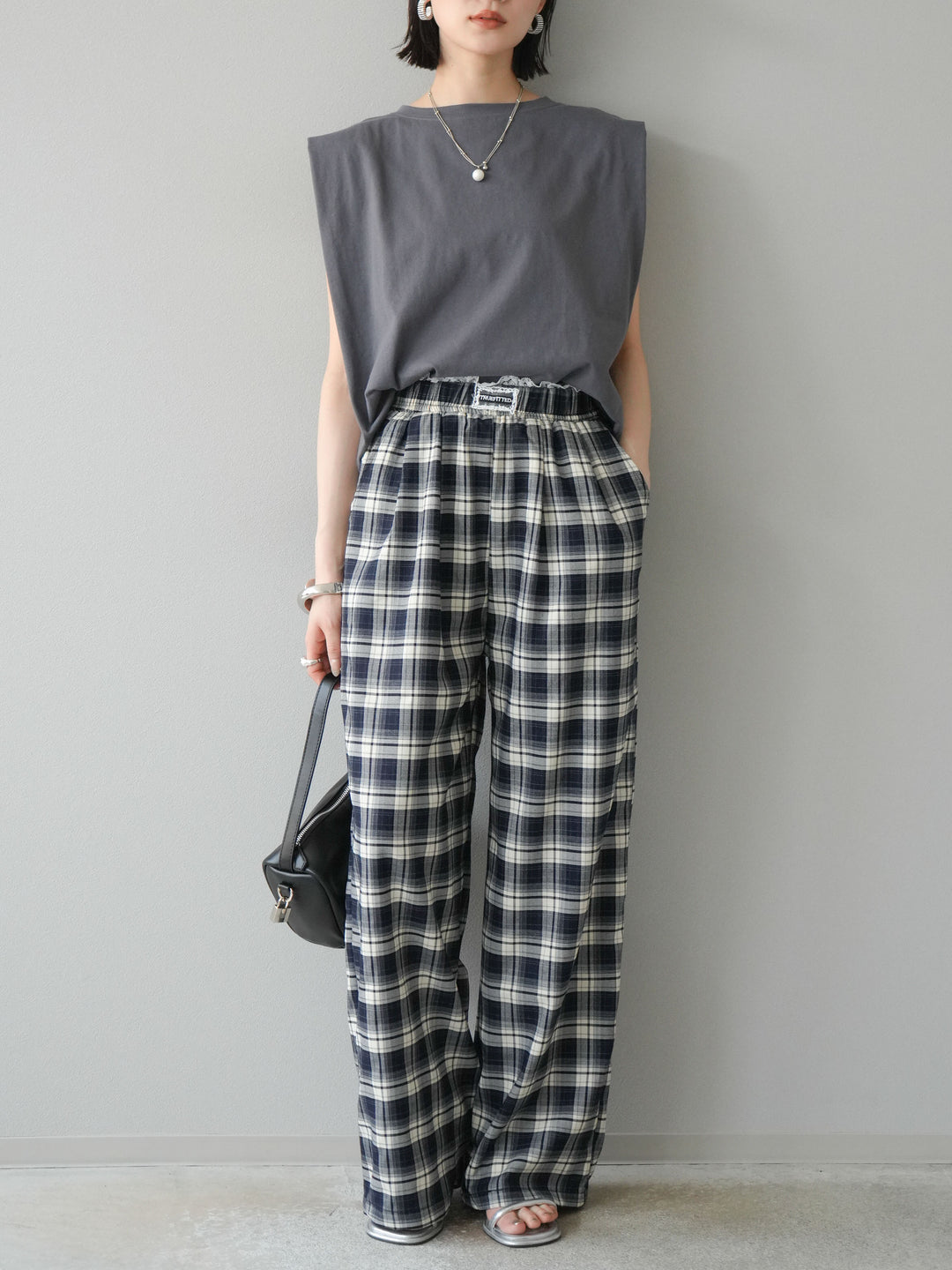 【預購】蕾絲層疊格紋寬褲/藏青色
