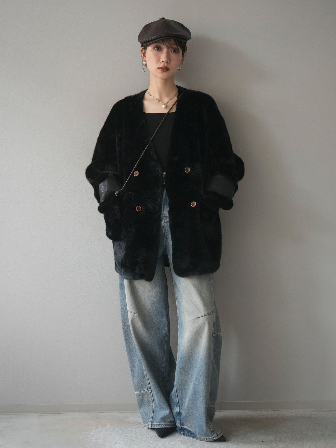 [SET]バッグ付エコファーノーカラーコート+ベルト付カーブデニムパンツ(2set)