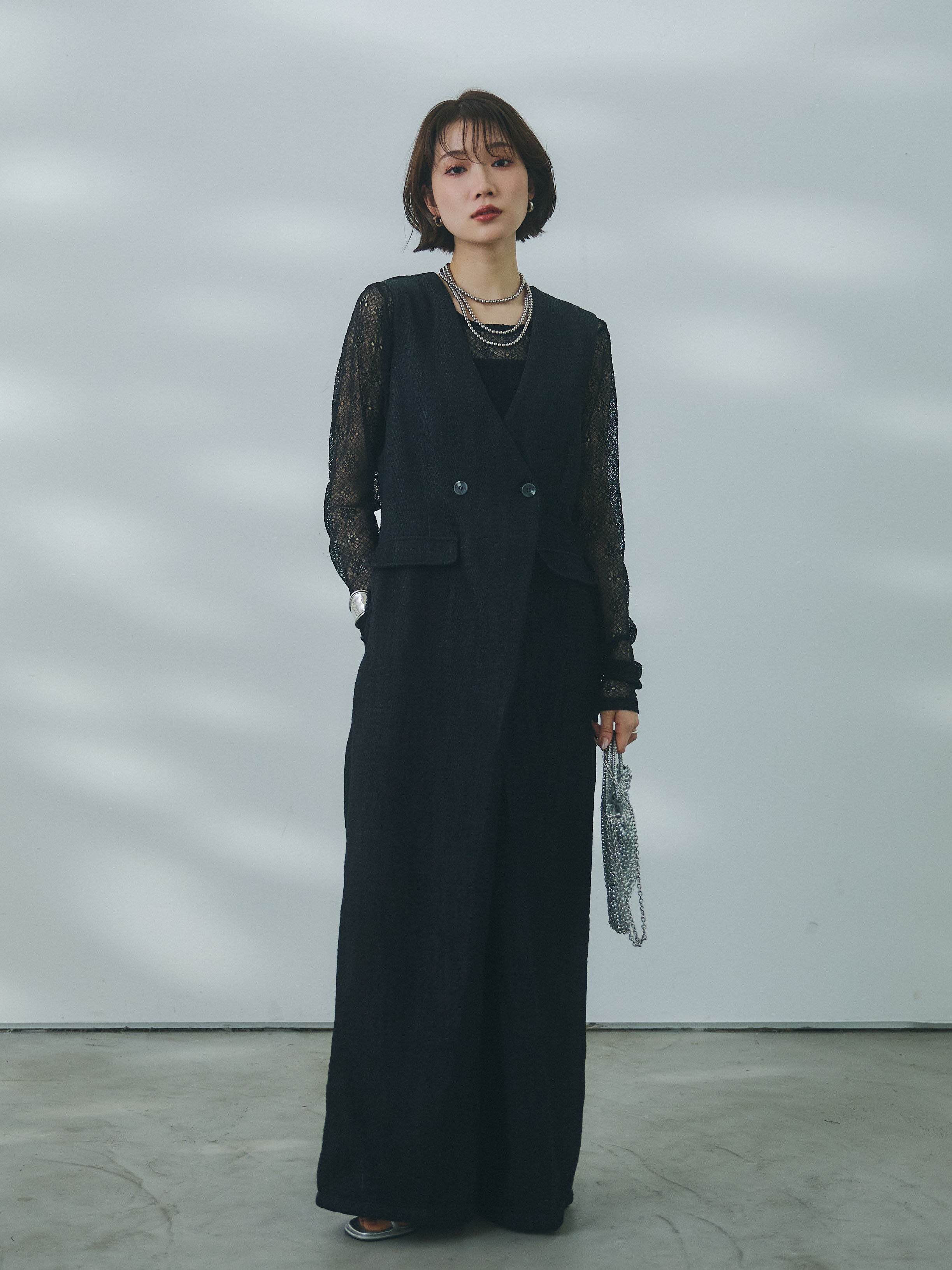 【限定SALE】デニムライクヘリンボーンサロペット/BLUE リュミエ同型 SET］デニムライク へリンボーンサロペット + Blockレース フーディー