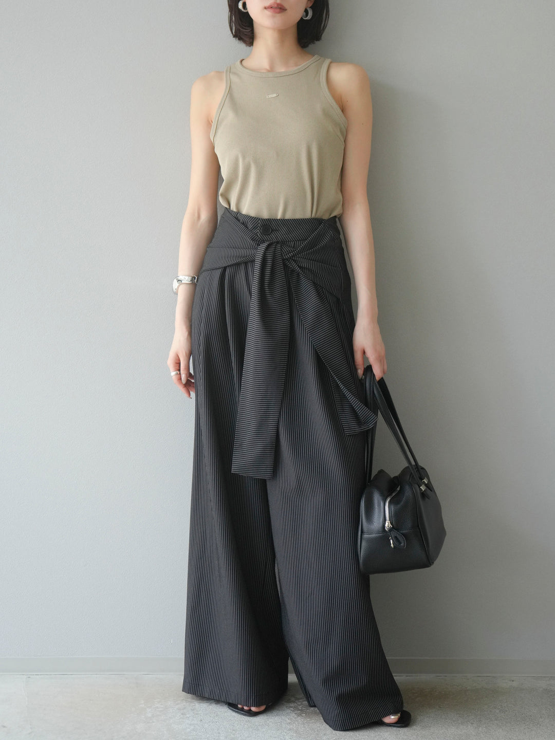 【預購】條紋裹腰闊腿褲/黑色