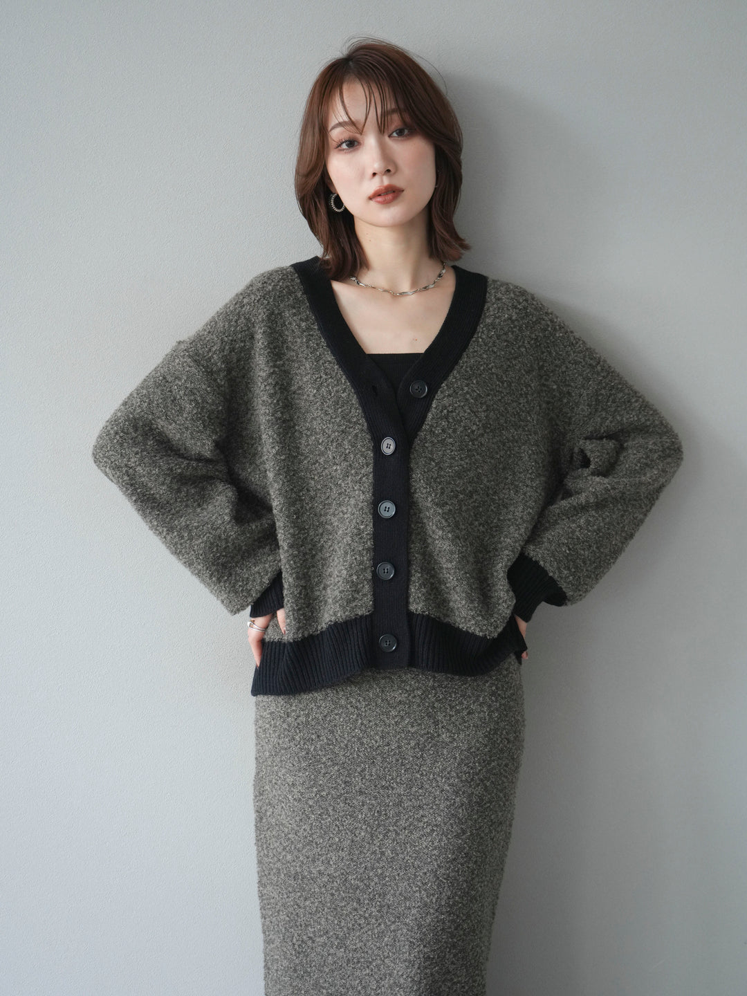 [予約]ブークレバイカラーニットカーディガン/charcoal
