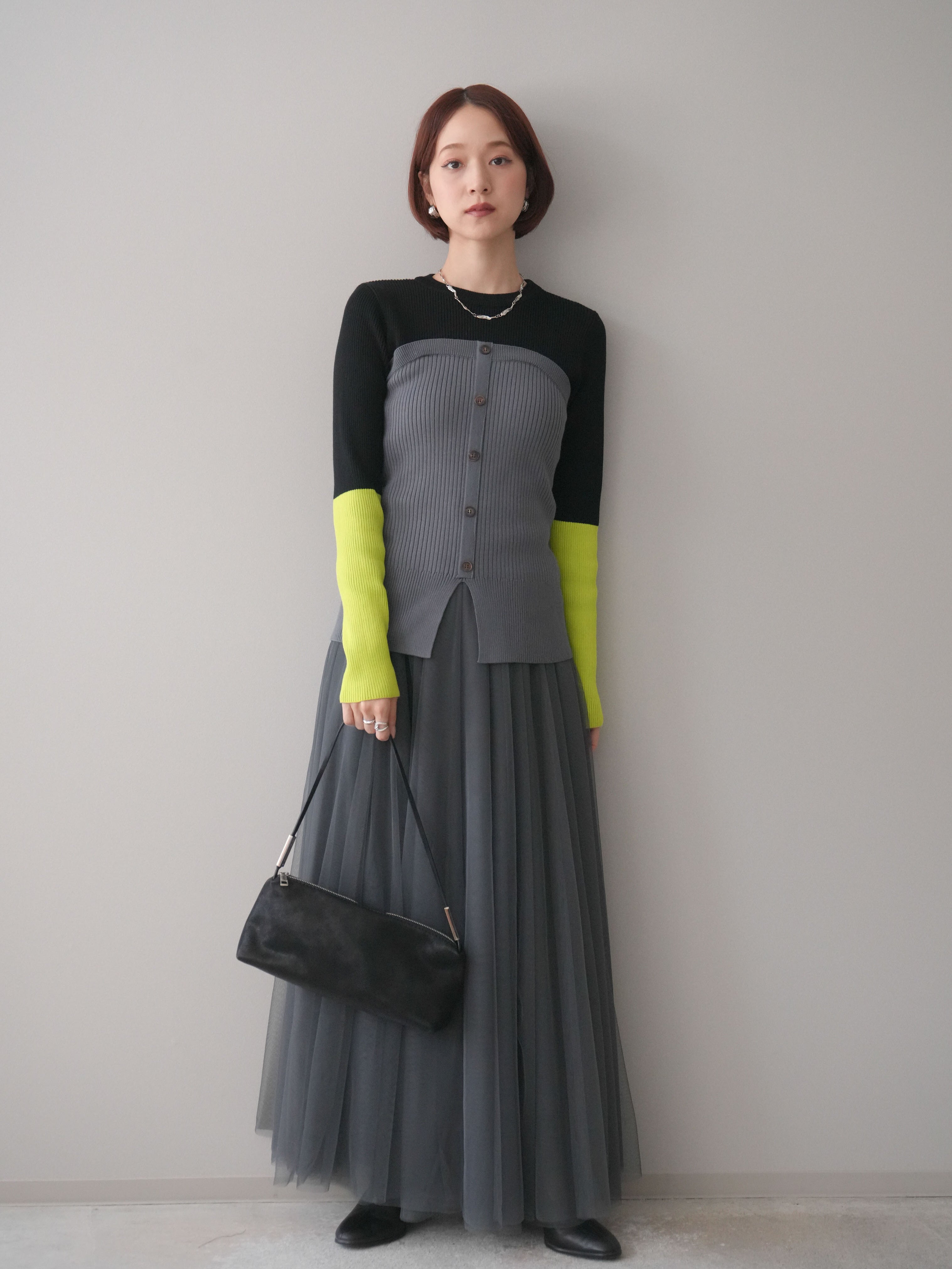 予約]配色ビスチェドッキングリブニットトップス/black – Lumier