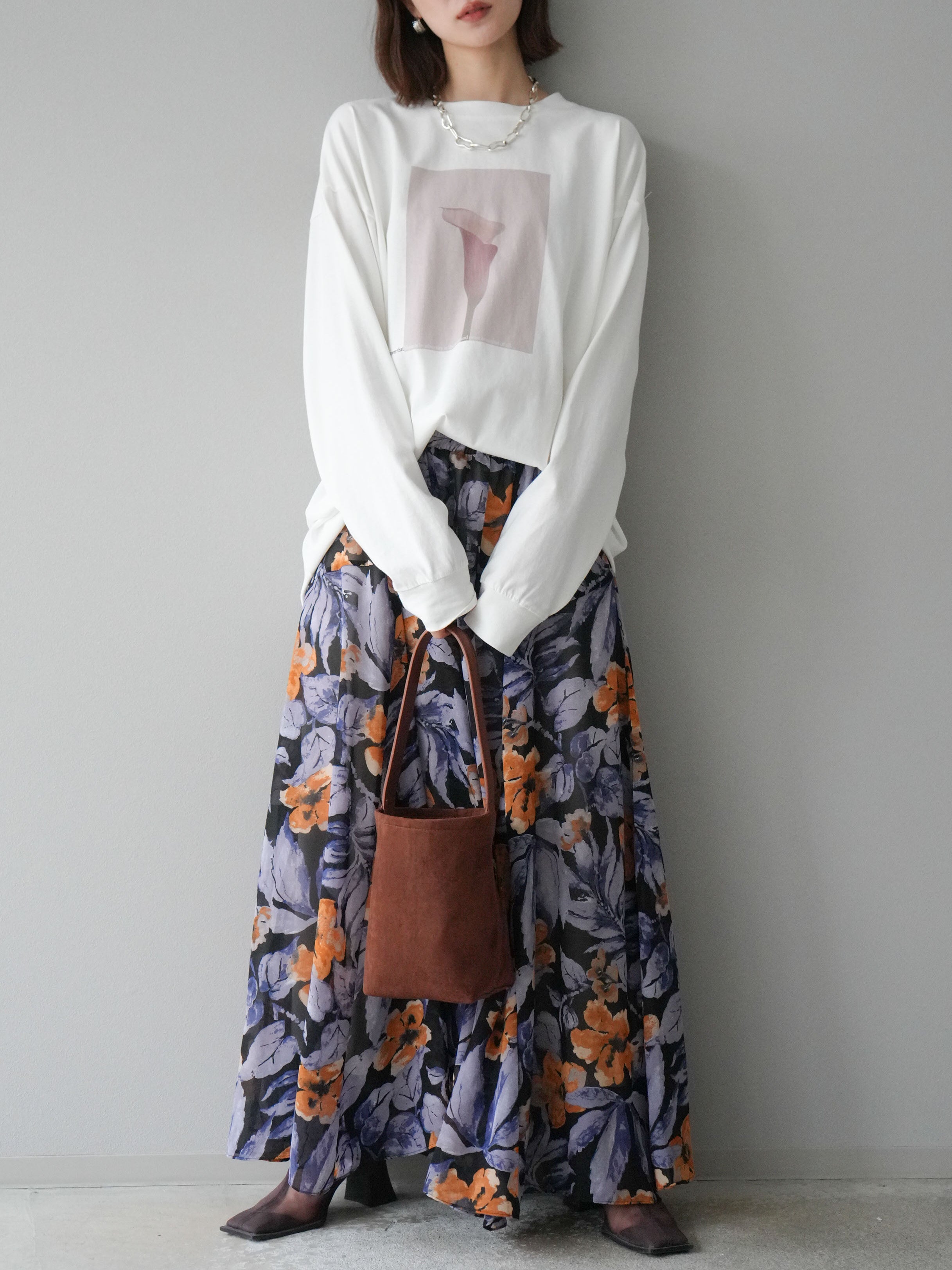 予約]フラワープリントボリュームフレアスカート/ブラック – Lumier