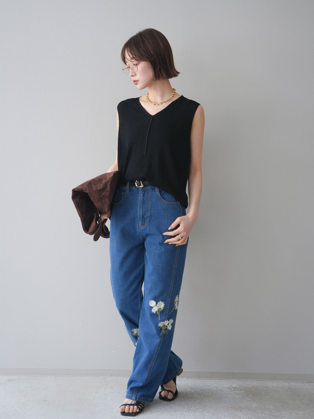 [SET]パールデザインVネックニットトップス+フラワー刺繍ストレートデニム(2set)