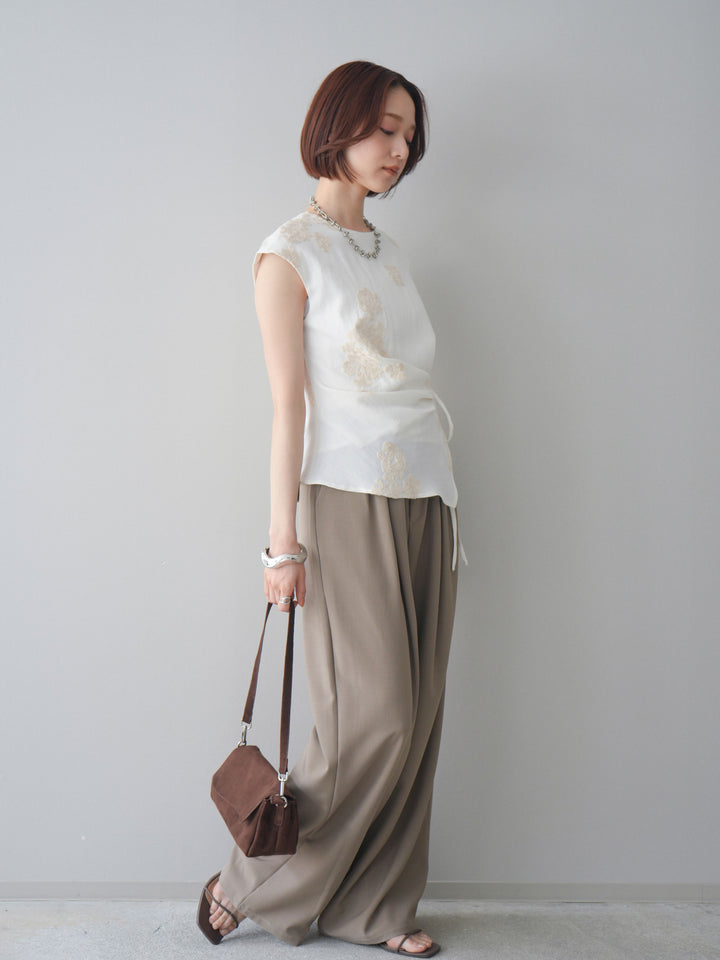 [SET]リネンタッチフラワージャガードトップス+ベルト付キーホルダーモチーフワイドパンツ(2set)