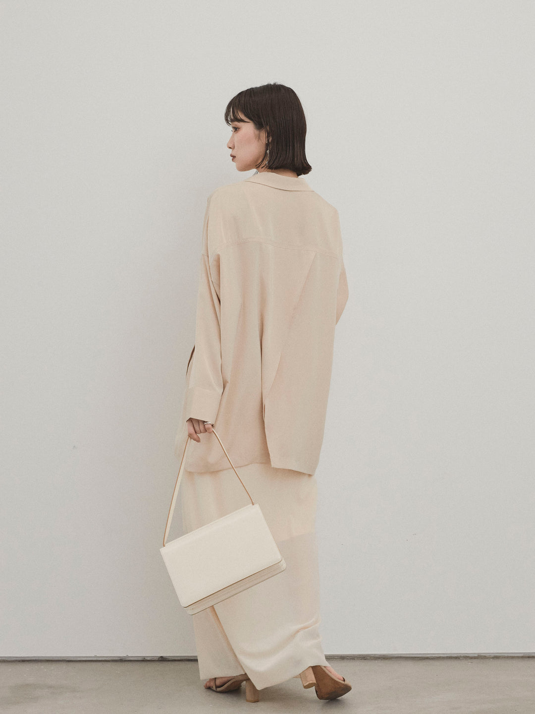 [SET] 霧面緞面外套 + 天鵝絨半身裙 (2set)