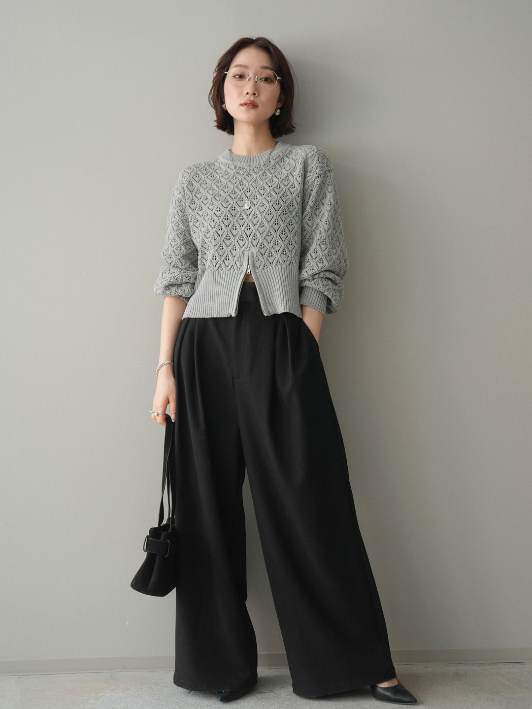 [予約]透かし編みフロントジップスリットニットプルオーバー/gray