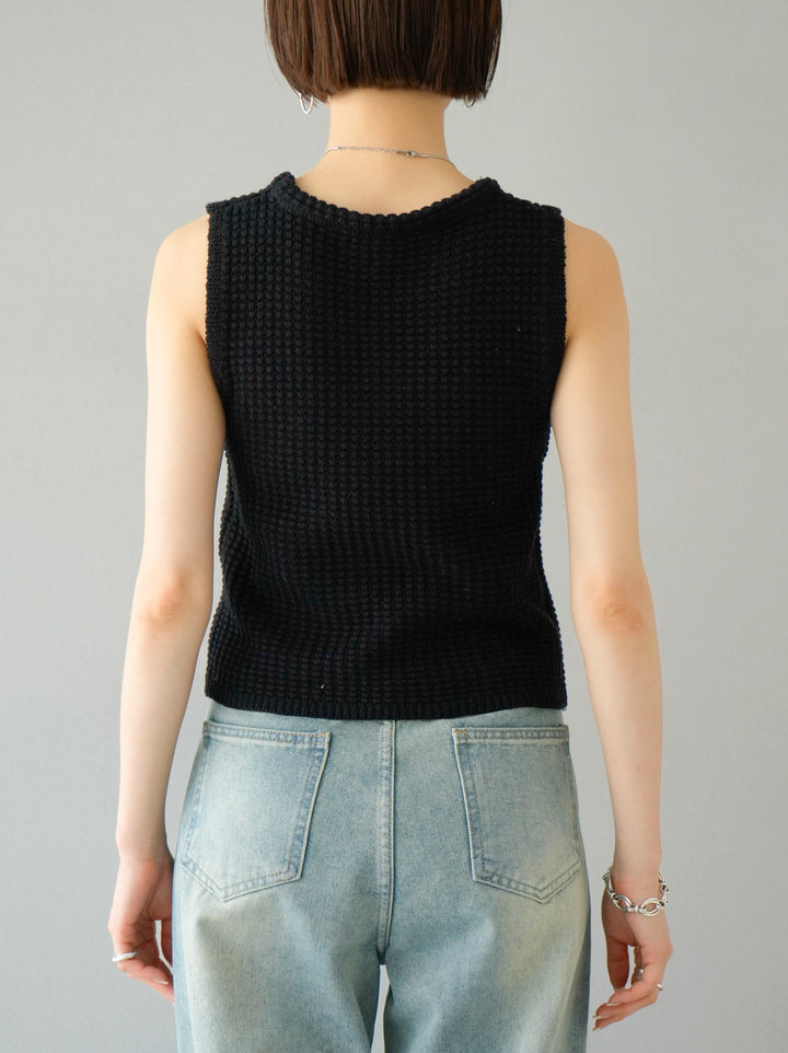 [Pre-order] Pokopoko Sleeveless Knit Top/Black