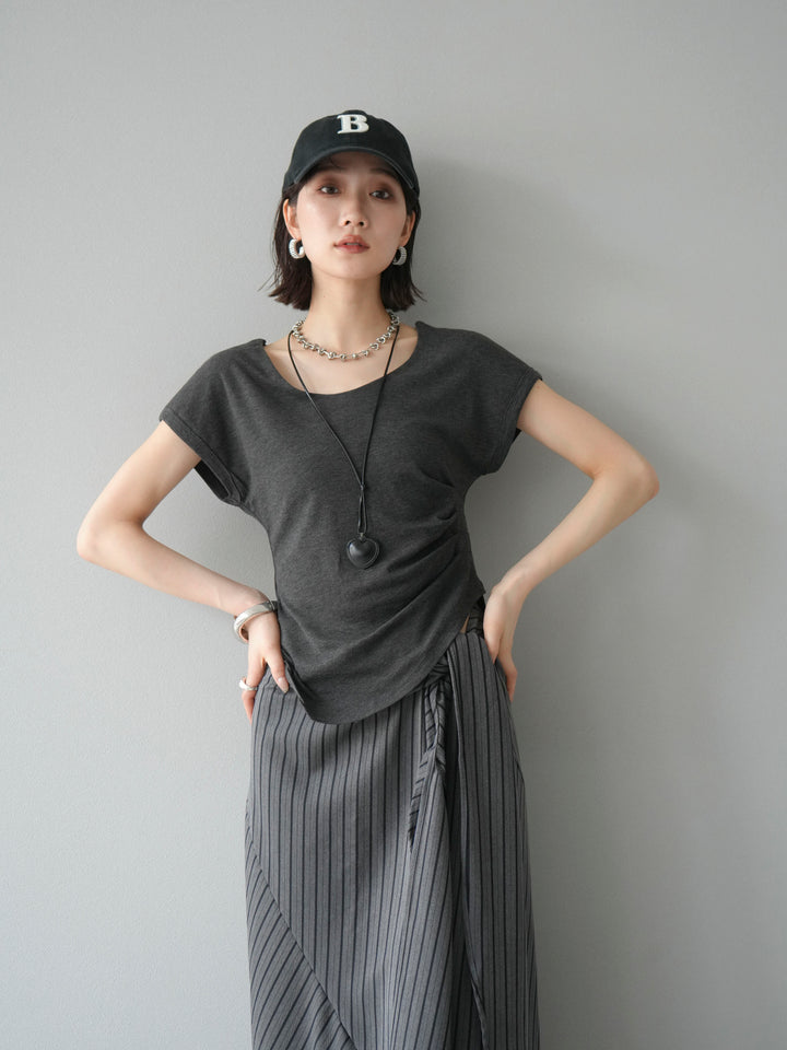 [予約]タックTシャツ＆レザーハートネックレスSET /チャコール