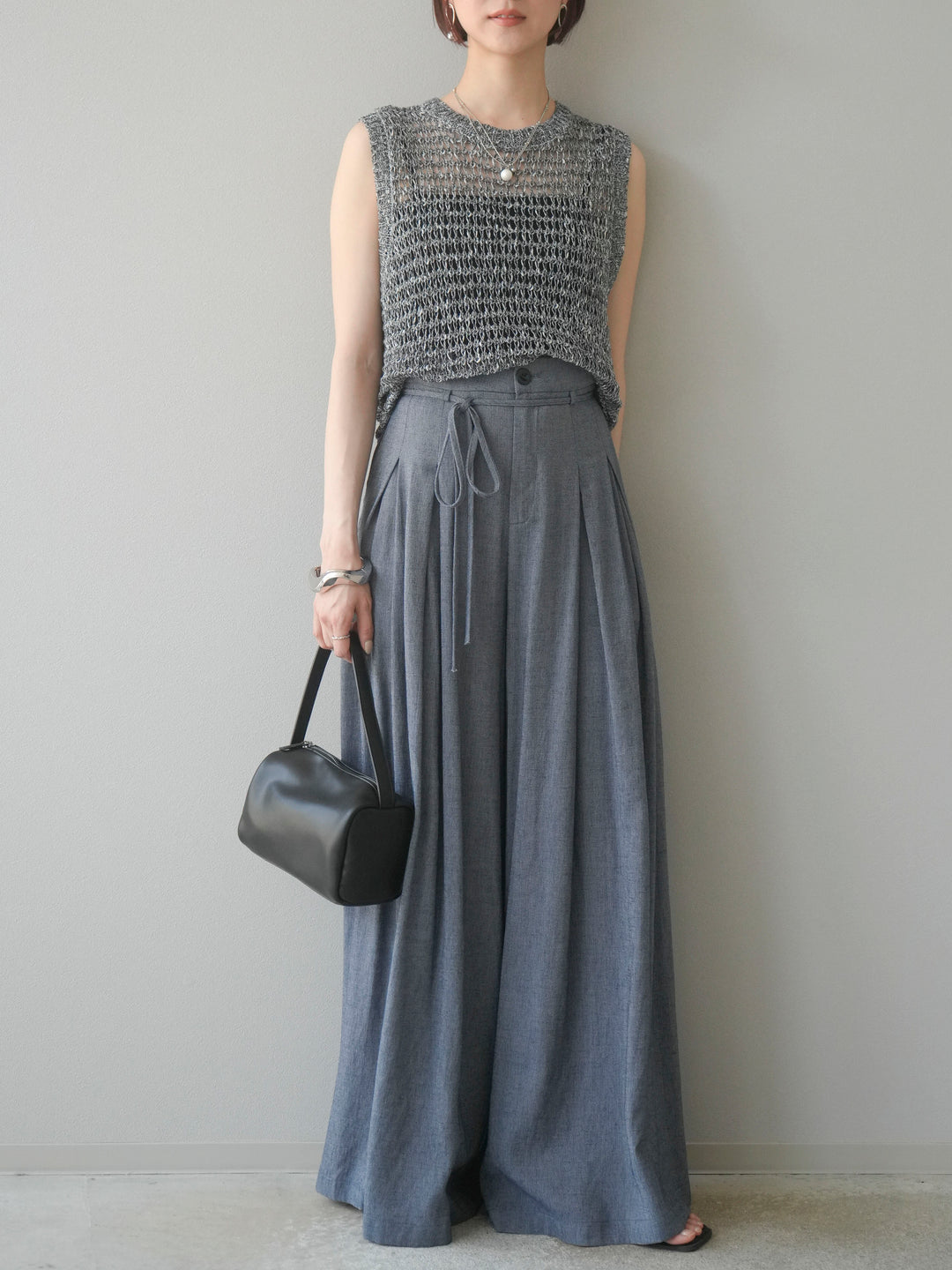 【預購】仿亞麻雙褶設計寬褲/藏青色