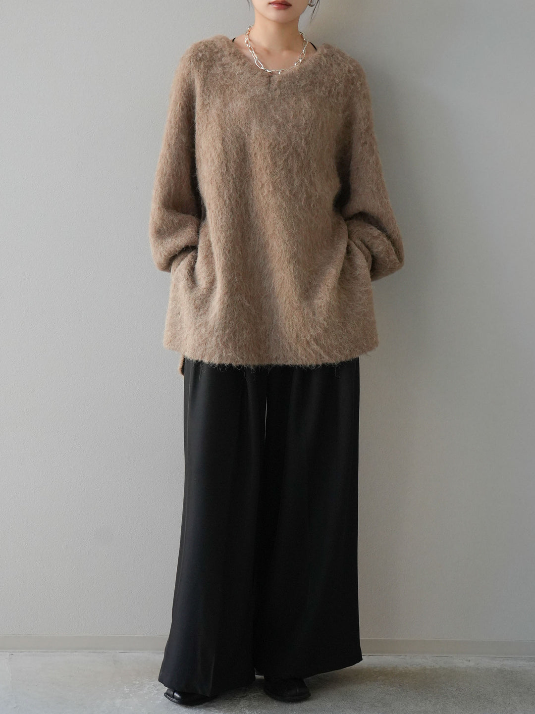 [予約]Vネックオーバーモヘアニットプルオーバー/モカ