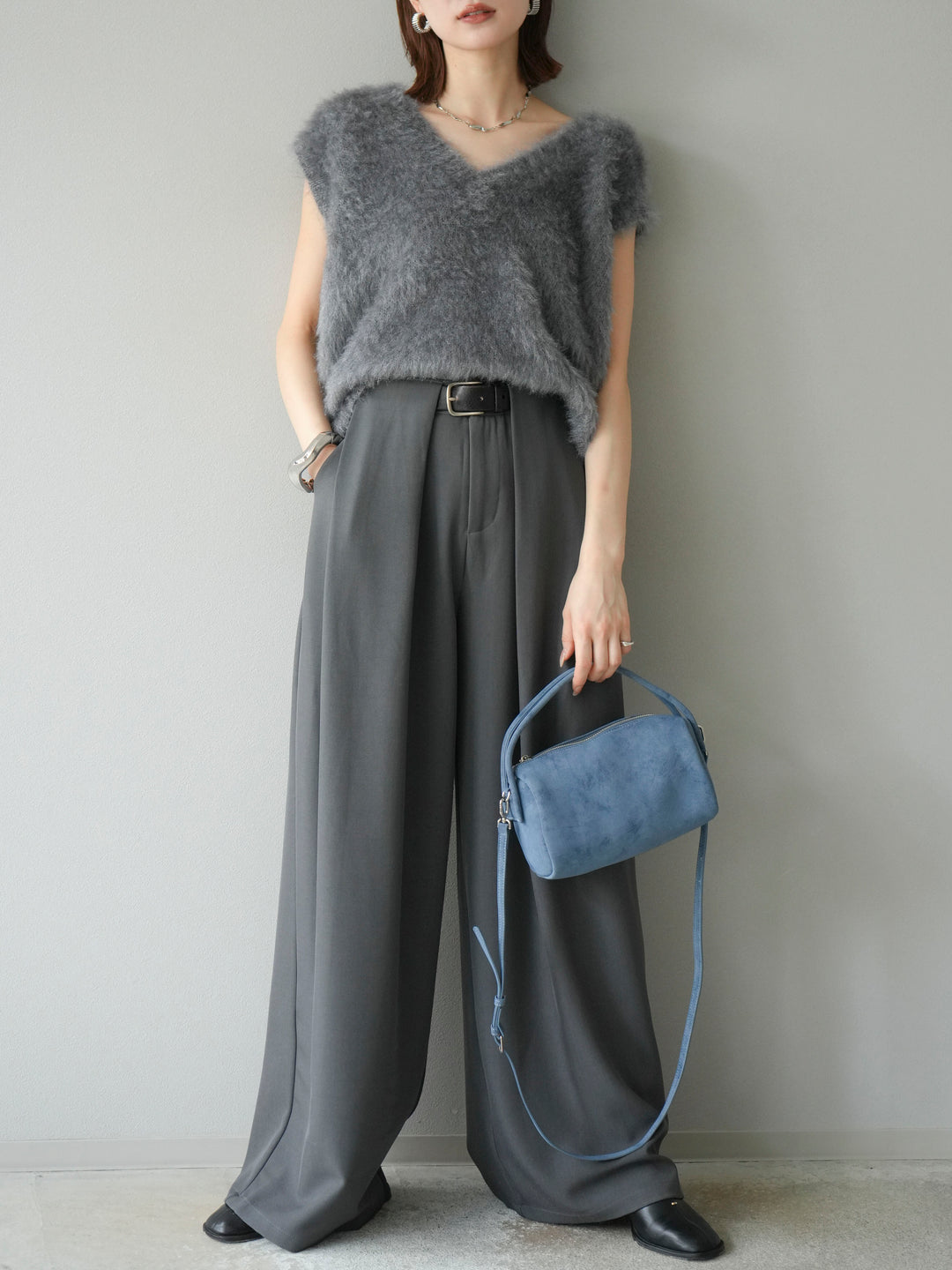 【預購】皮帶環設計寬褲/灰色