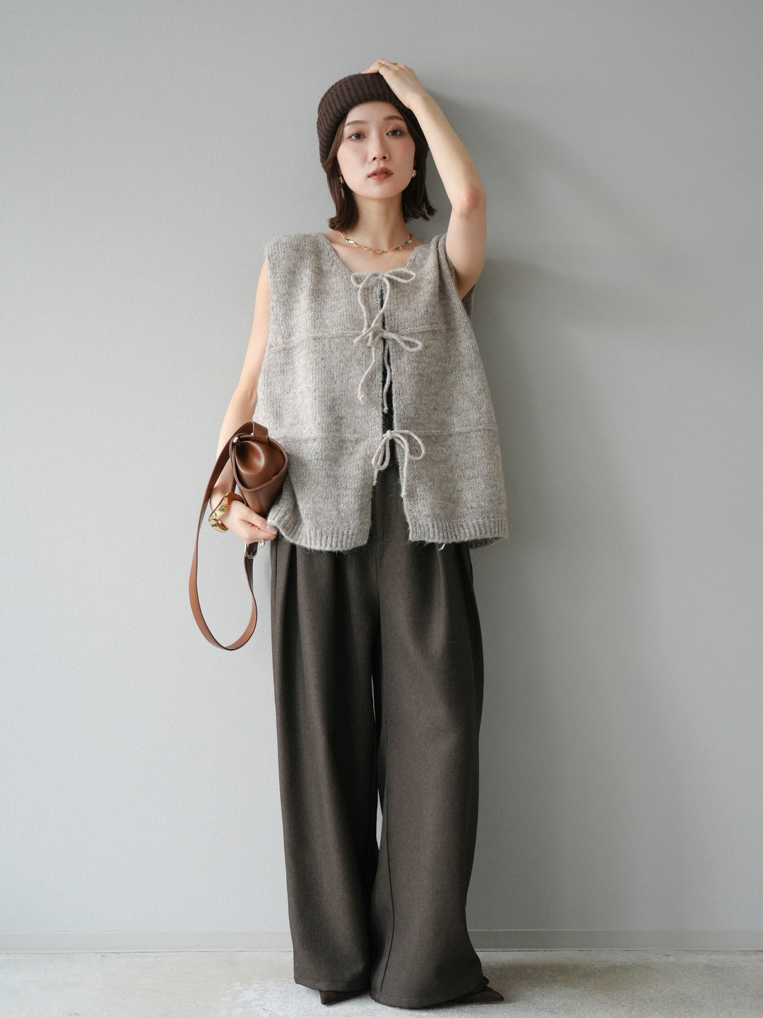 [予約]レザーパイピングタックワイドパンツ/ブラウン