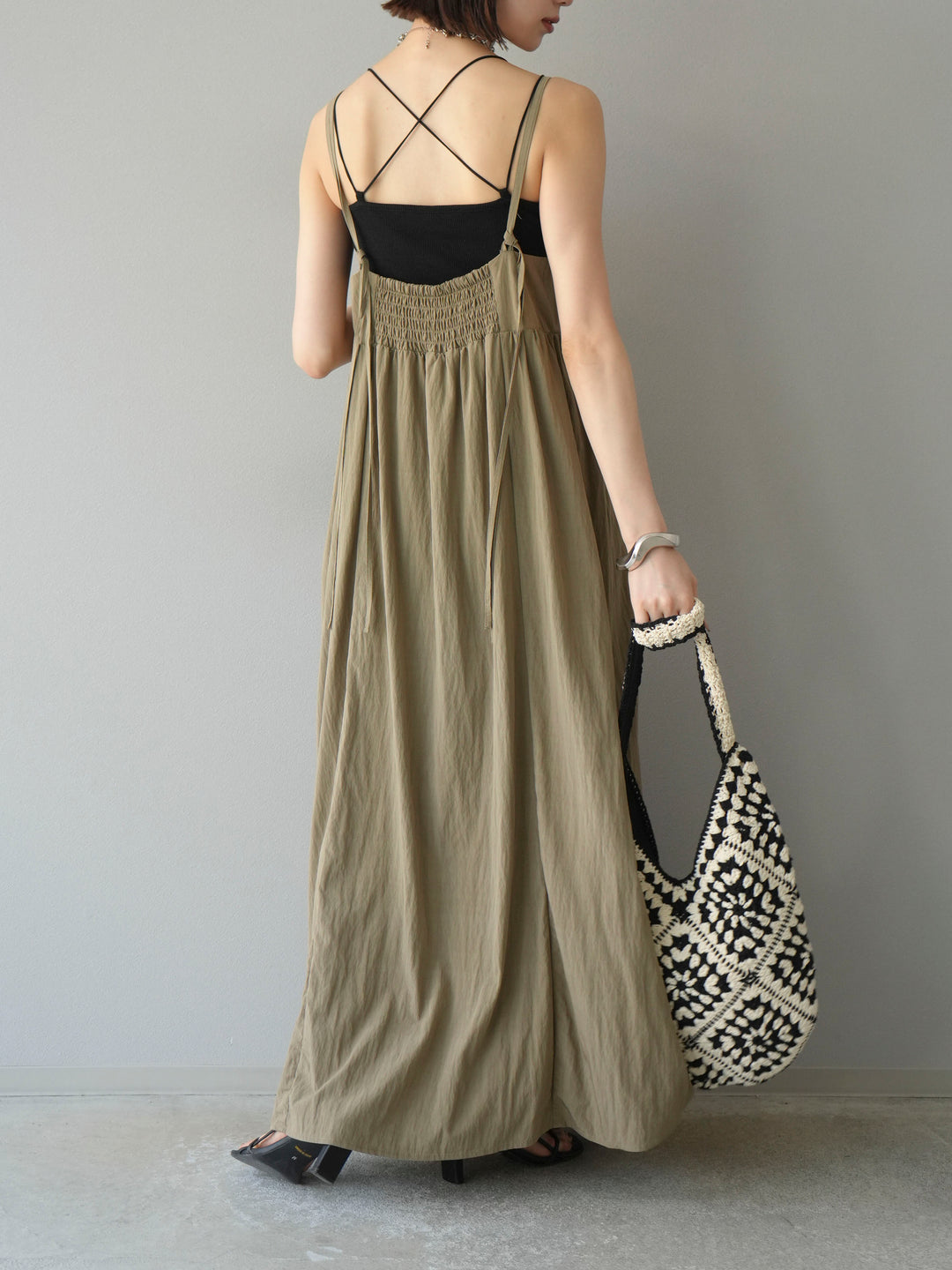 [SET]レーヨンシャーリングキャミワンピース+カップ付きバッククロスキャミソール(2set)