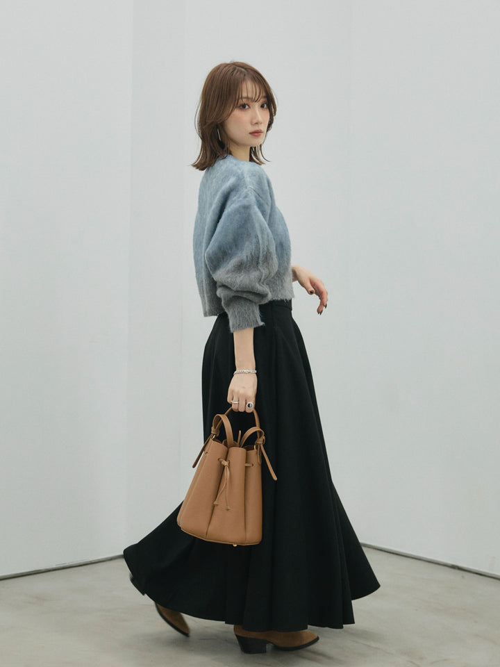 [予約]グラデージョンクロップドシャギーニットプルオーバー/blue