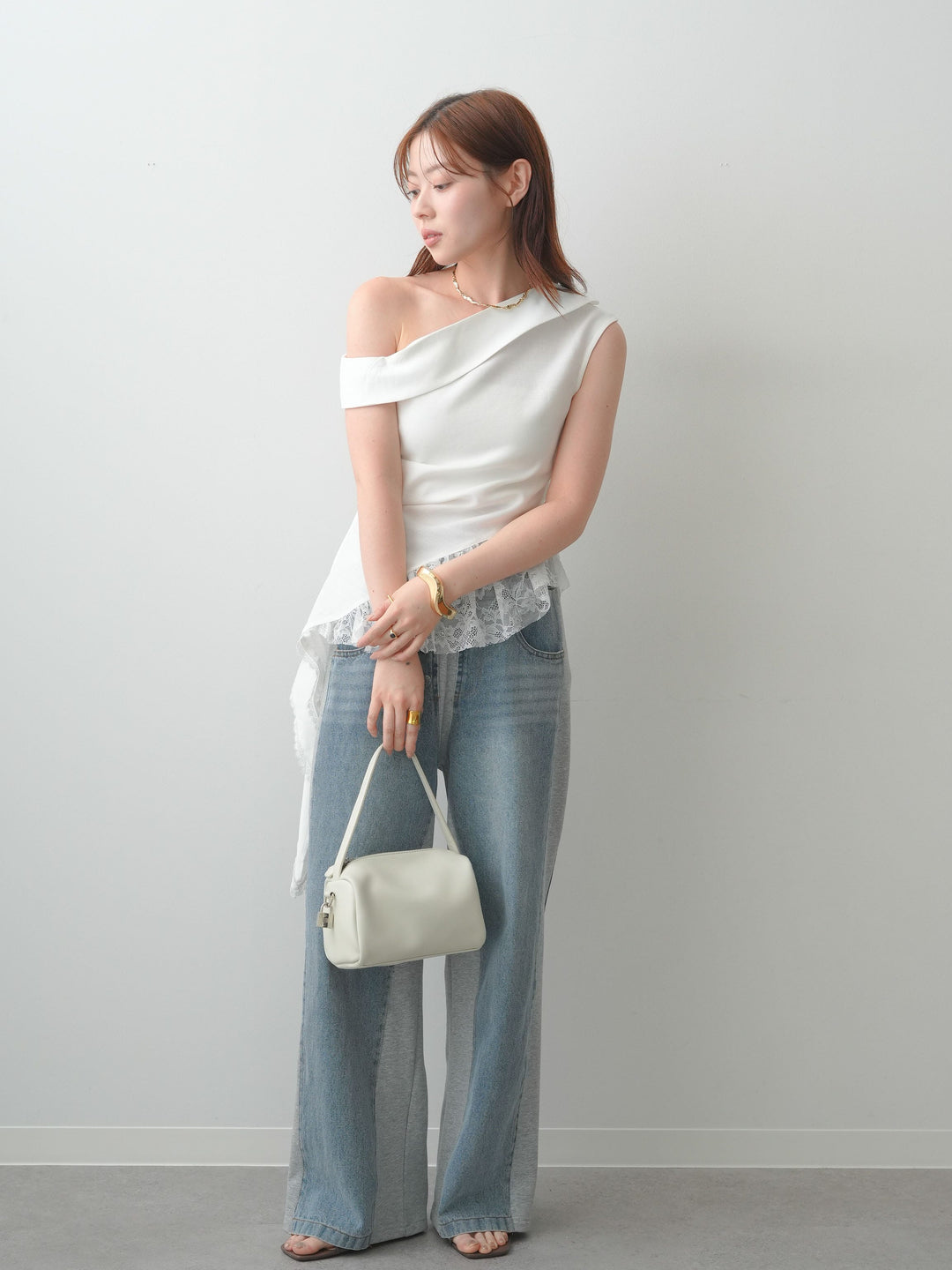 [SET]アシンメトリーラッフルレースヘムトップス+デニム切替スウェットパンツ(2set)
