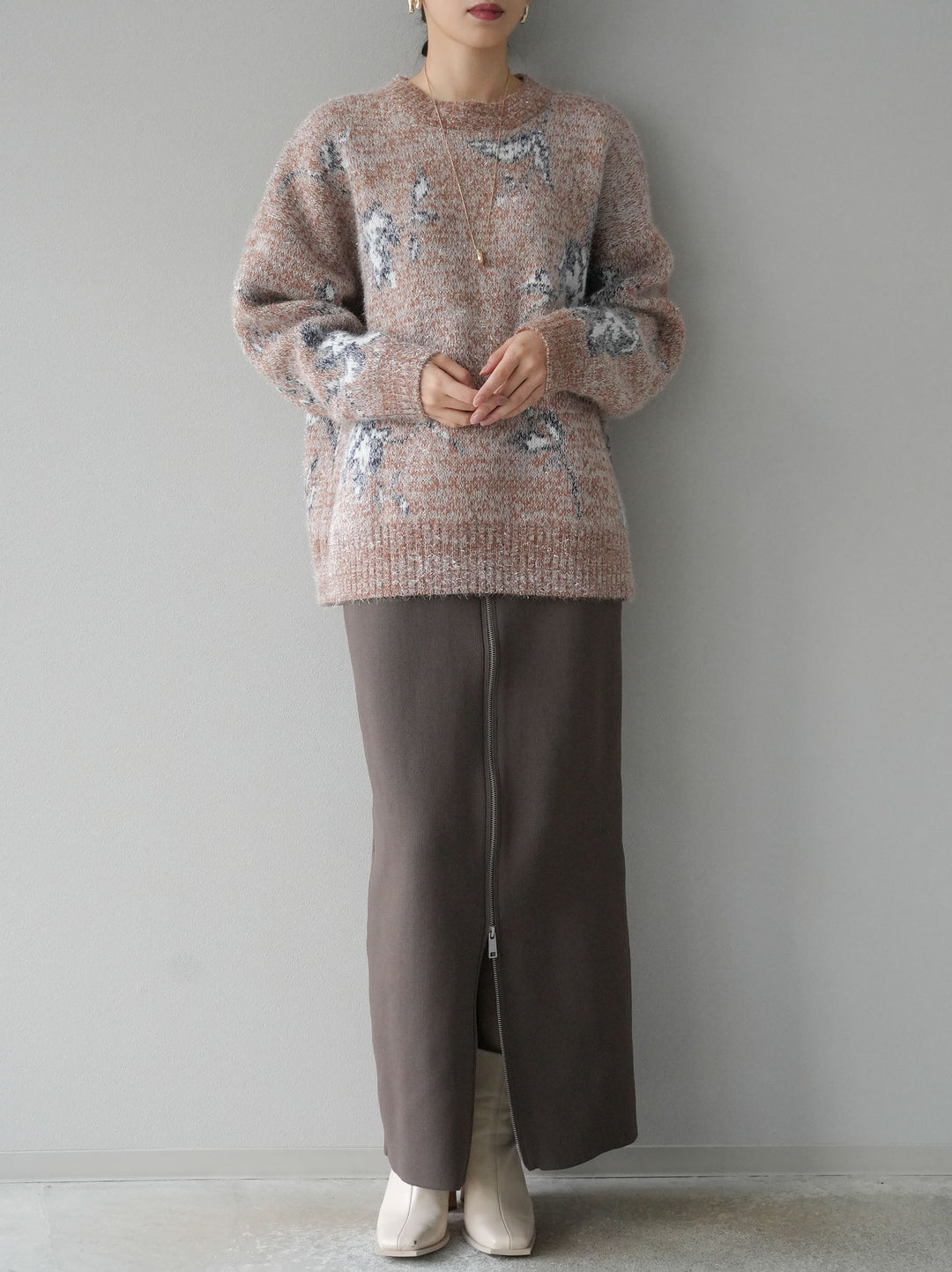 [預訂] 花提花金銀絲針織套頭衫/棕色